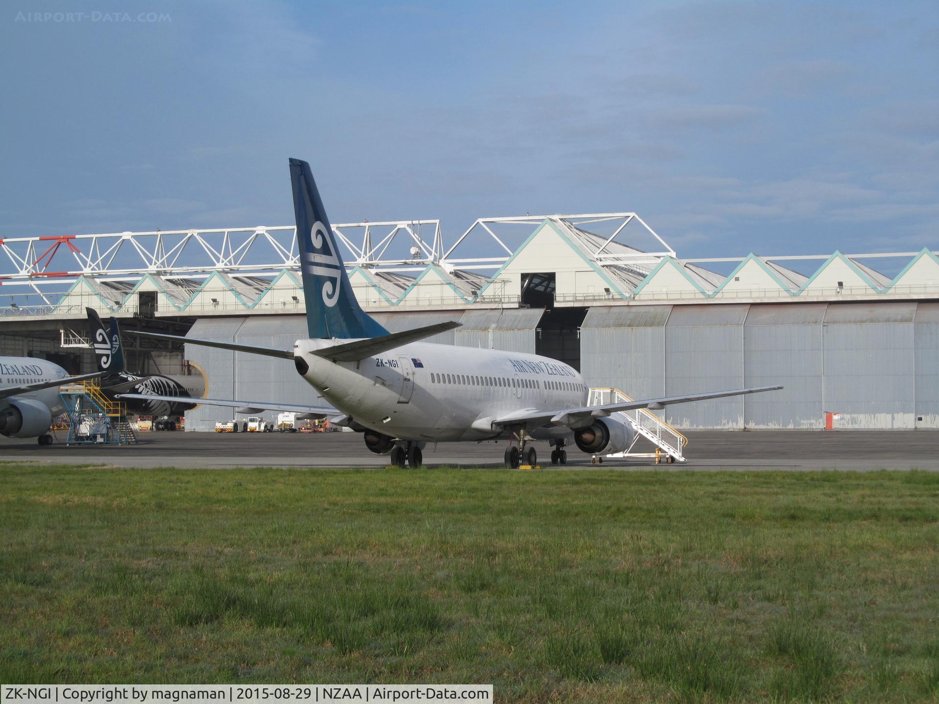 ZK-NGI, 1999 Boeing 737-319 C/N 25608, only a few more flights left in NZ for this old bird.