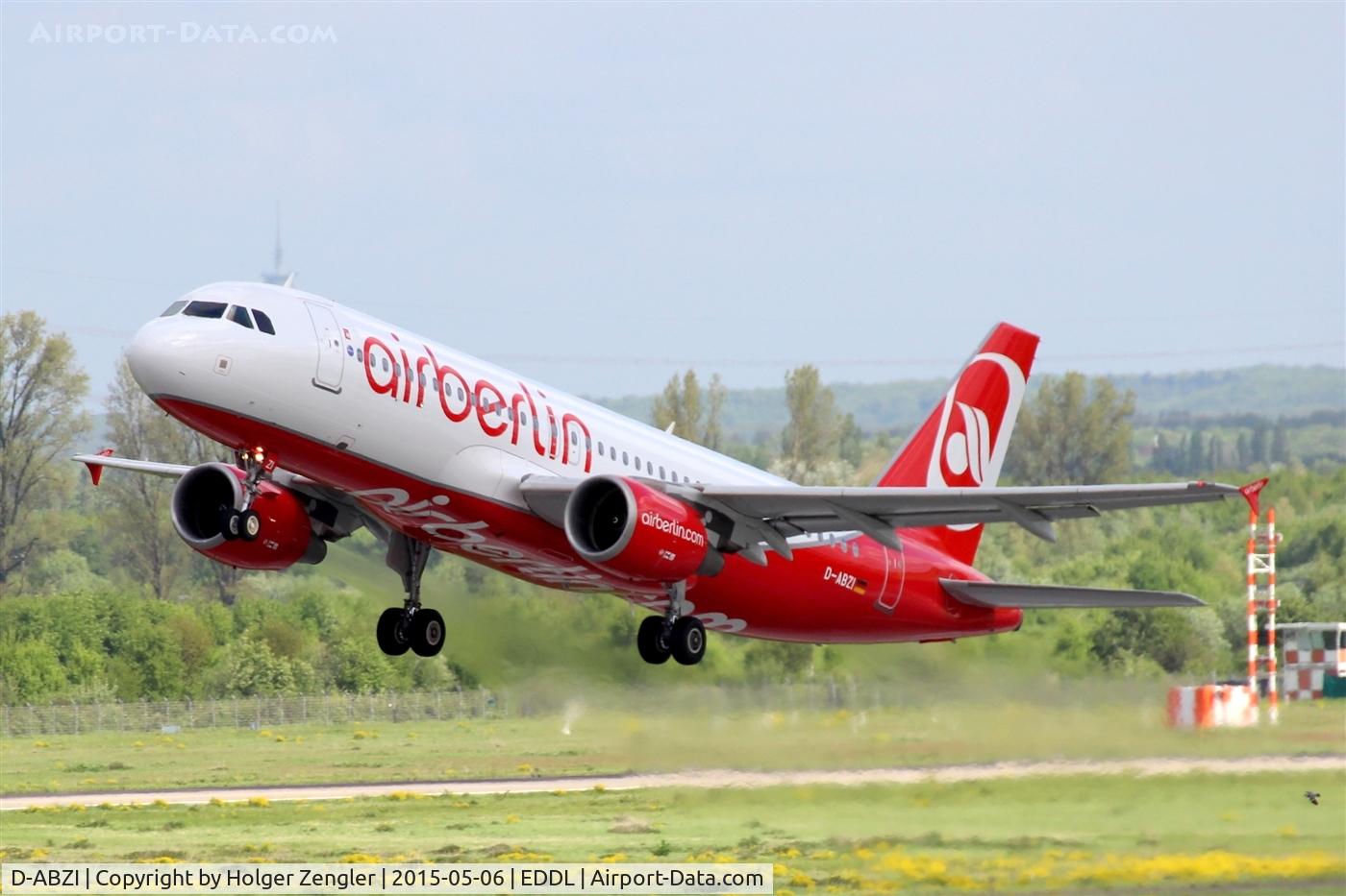 D-ABZI, 2007 Airbus A320-216 C/N 3328, Up and away to BCN...