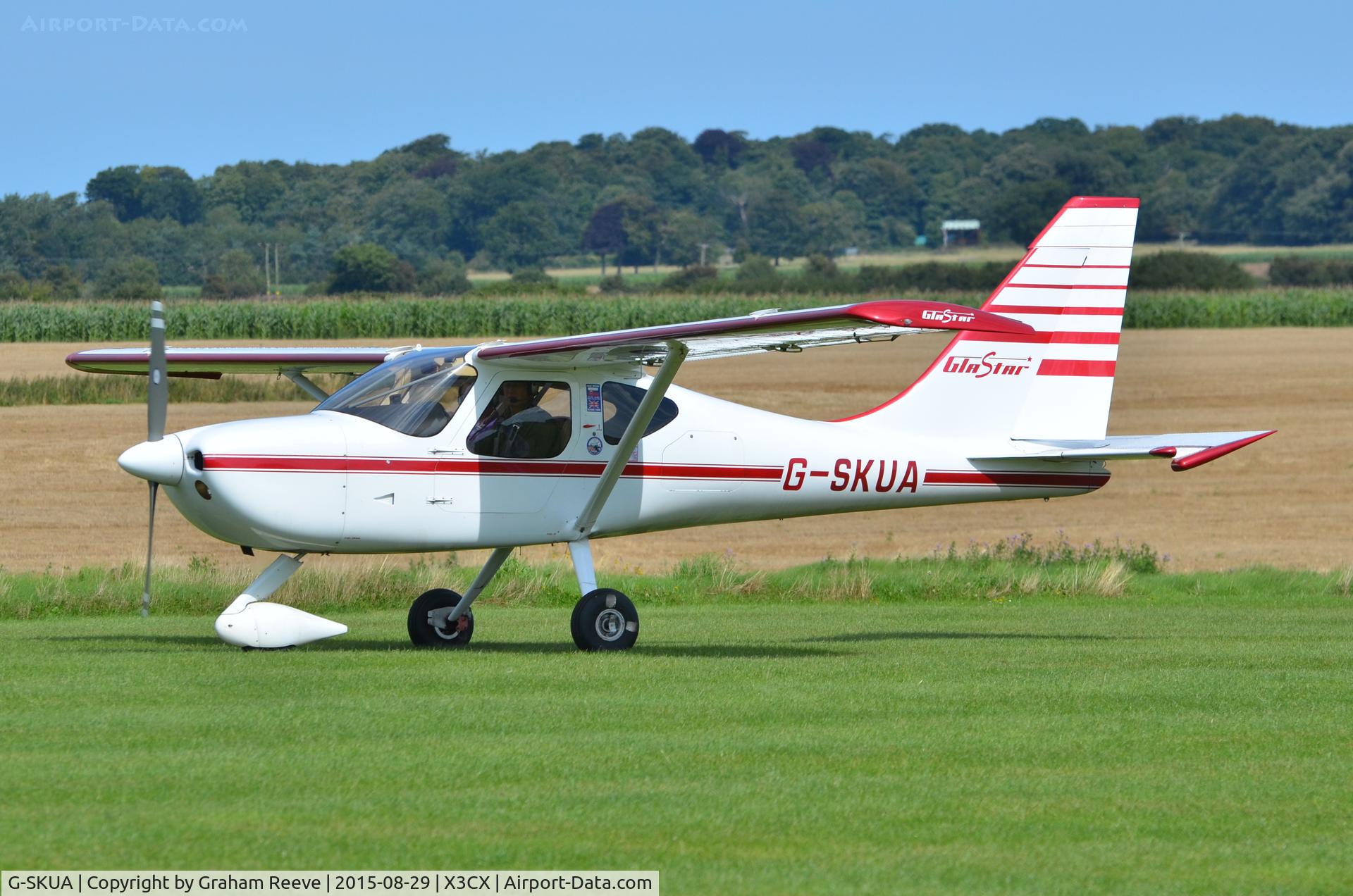 G-SKUA, 1999 Stoddard-Hamilton GlaStar C/N PFA 295-13241, Just landed at Northrepps.