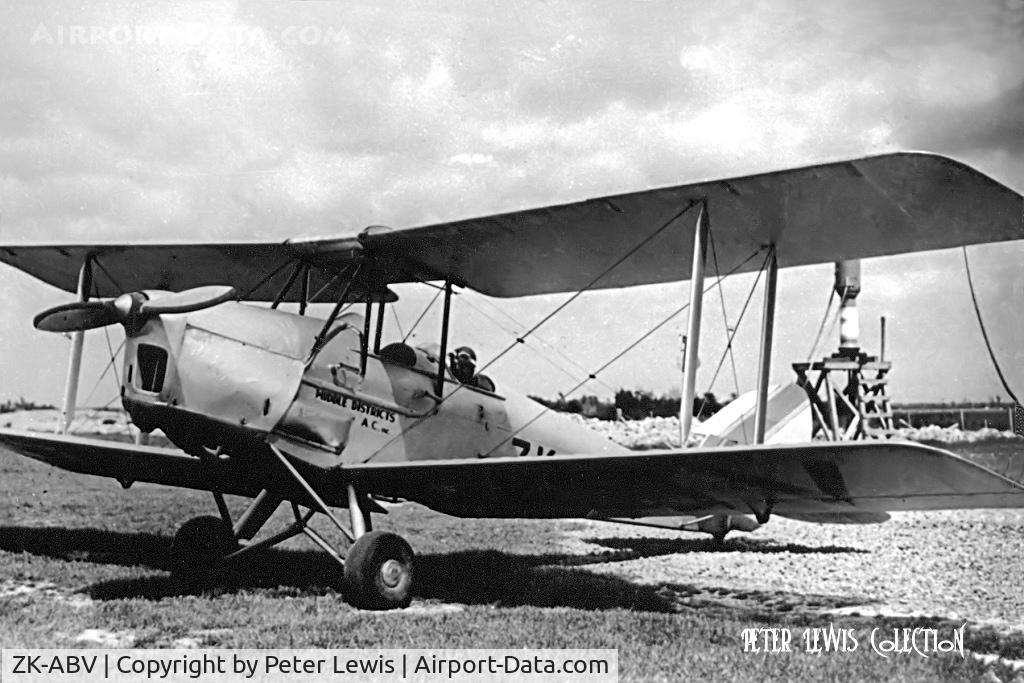 ZK-ABV, 1928 De Havilland DH60G Gipsy Moth C/N 806, Manawatu AC