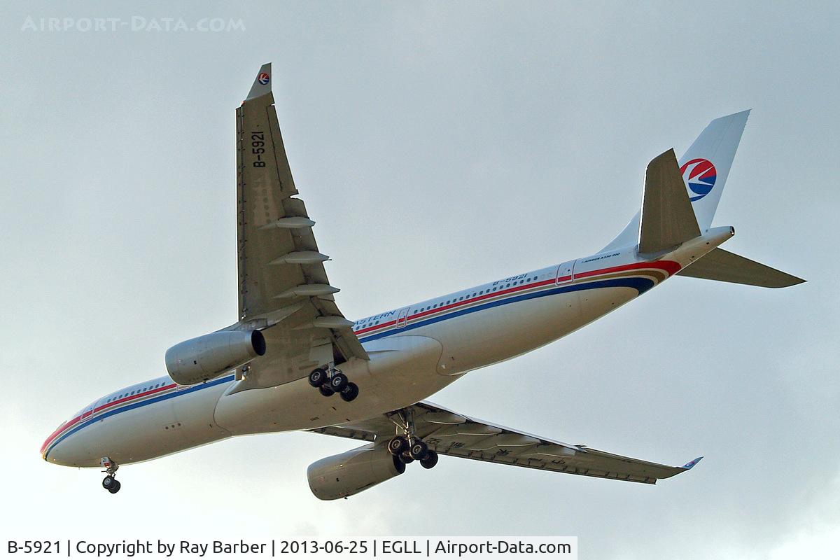 B-5921, 2013 Airbus A330-243 C/N 1402, Airbus A330-243 [1402] (China Eastern Airlines) Home~G 25/06/2013. On approach 27R.
