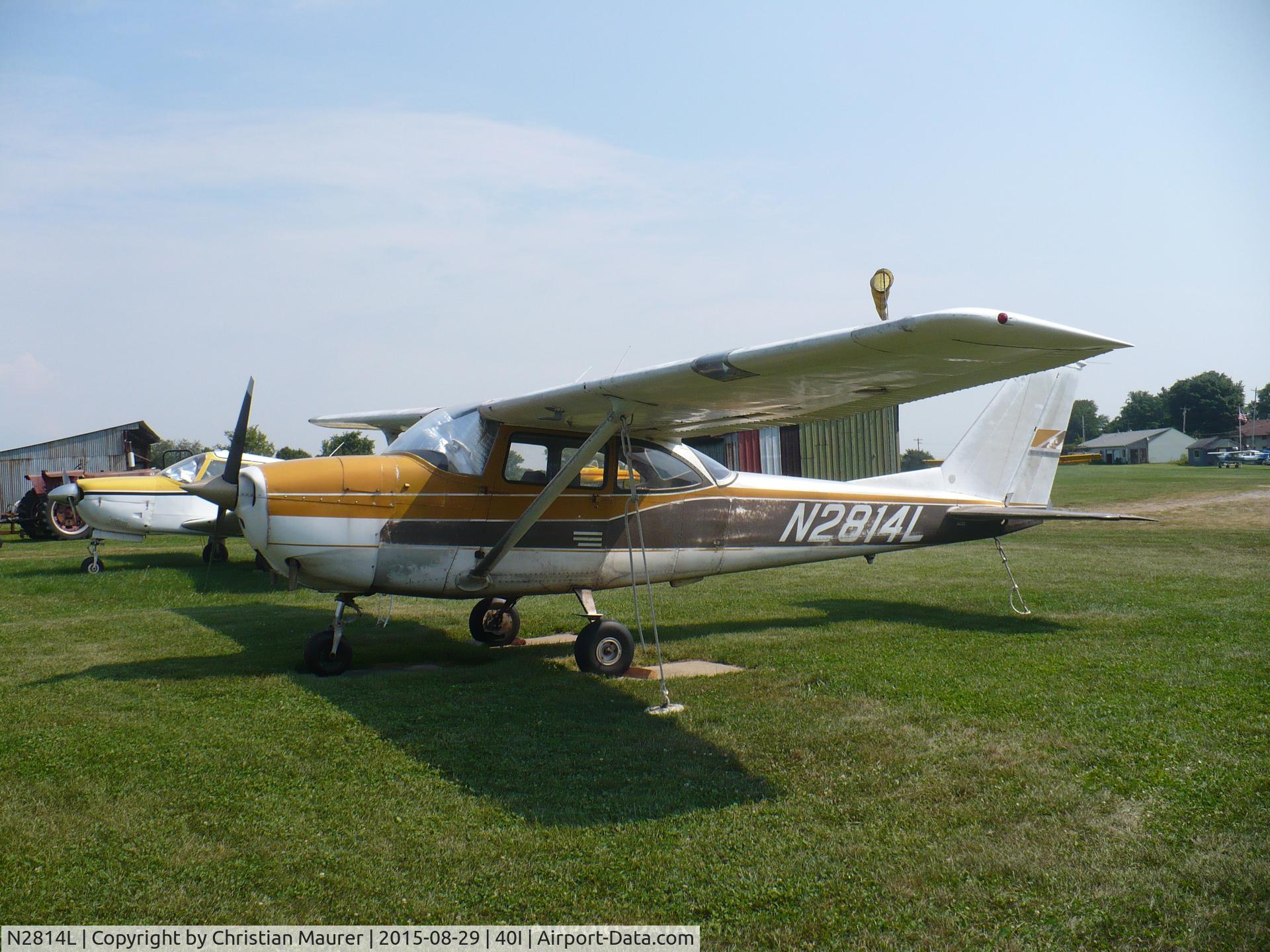 N2814L, 1967 Cessna 172H C/N 17256014, Cessna 172H With the original paint on it