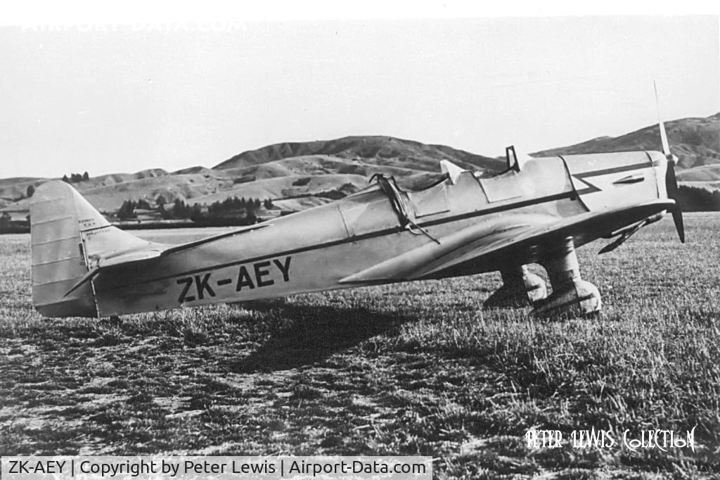 ZK-AEY, Miles M14A Hawk Trainer 3 C/N 332, Otago AC, Dunedin