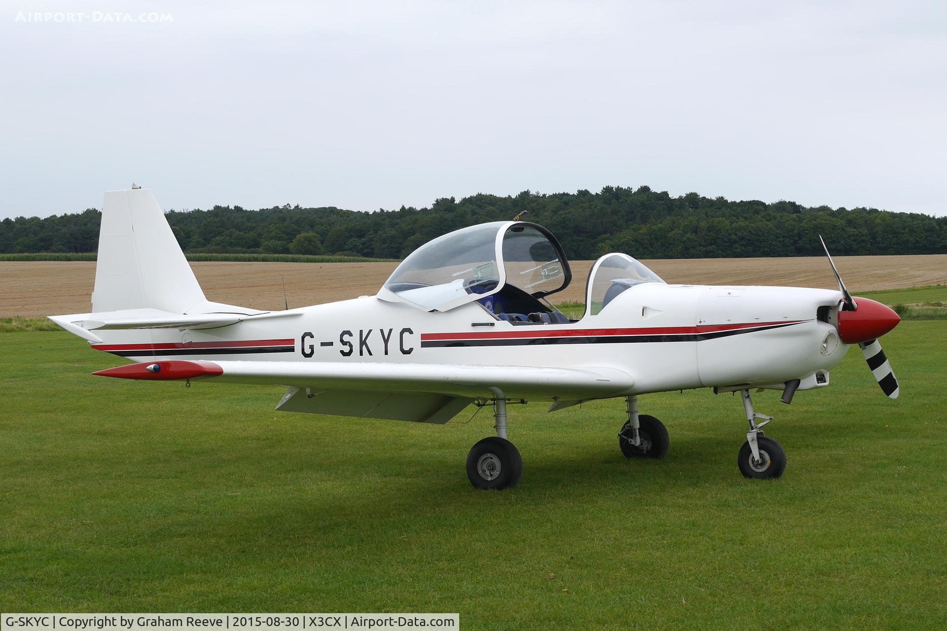 G-SKYC, 1984 Slingsby T-67M Firefly C/N 2009, Parked at Northrepps.