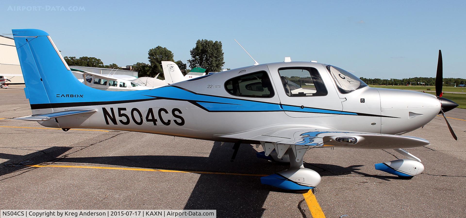 N504CS, 2014 Cirrus SR22 Carbon C/N 4131, Cirrus SR22 on the line.