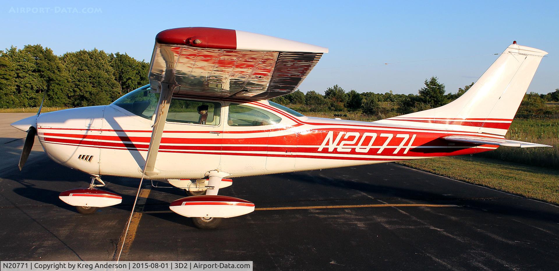 N20771, 1972 Cessna 182P Skylane C/N 18261190, Cessna 182P Skylane on the ramp in Ephraim, WI.
