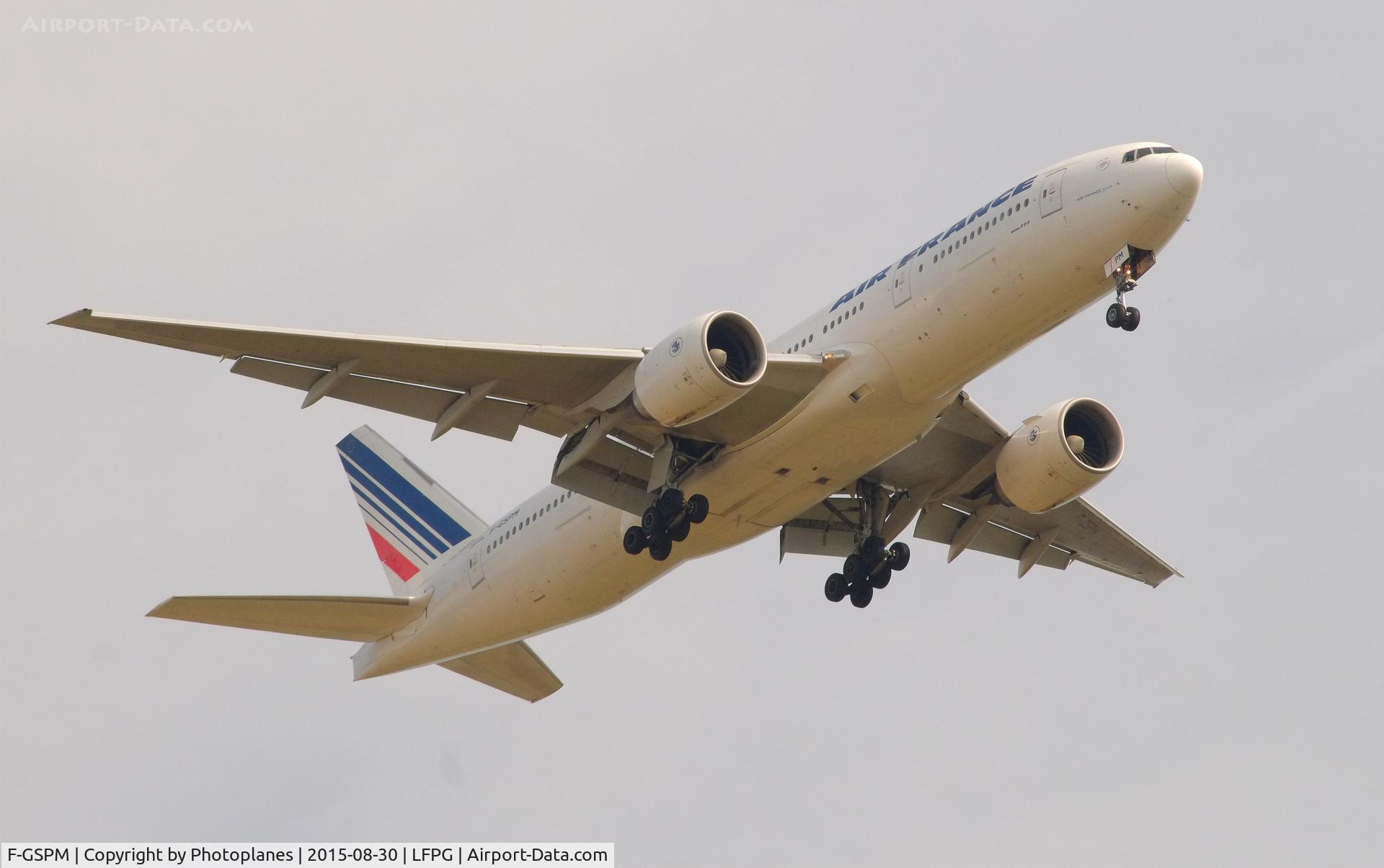 F-GSPM, 2000 Boeing 777-228/ER C/N 30456, Landing to CDG