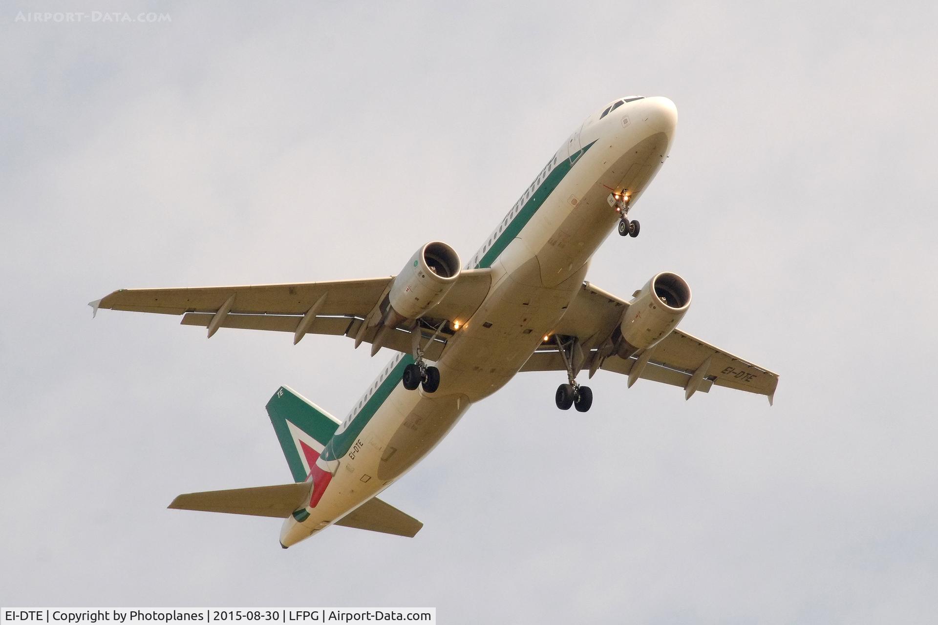 EI-DTE, 2009 Airbus A320-216 C/N 3885, Landing to CDG