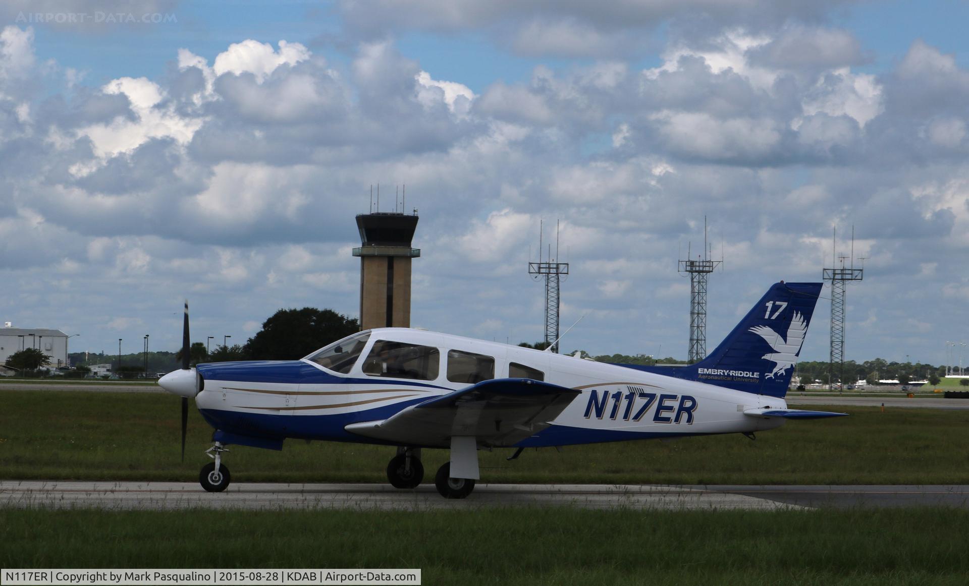 N117ER, 2014 Piper PA-28R-201 Cherokee Arrow III C/N 2844151, Piper PA-28R-201
