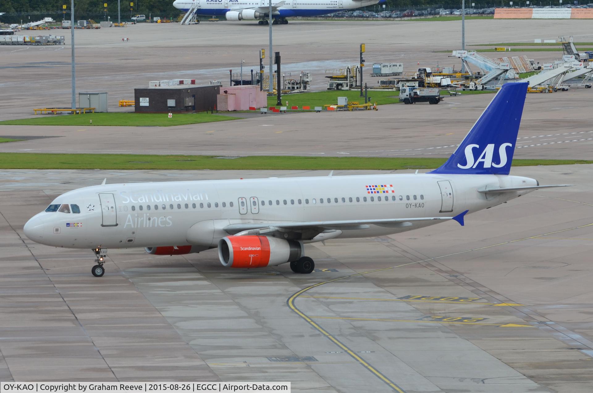 OY-KAO, 2006 Airbus A320-232 C/N 2990, Just landed at Manchester.