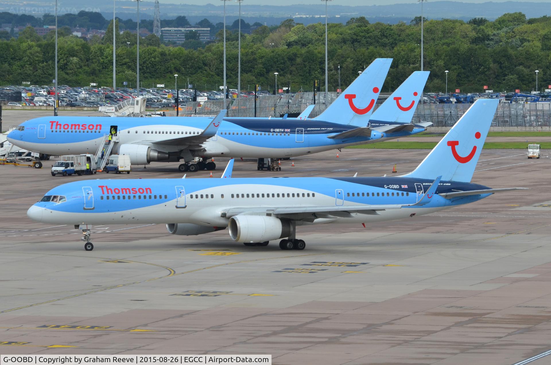 G-OOBD, 2003 Boeing 757-28A C/N 33099, Departing from Manchester.