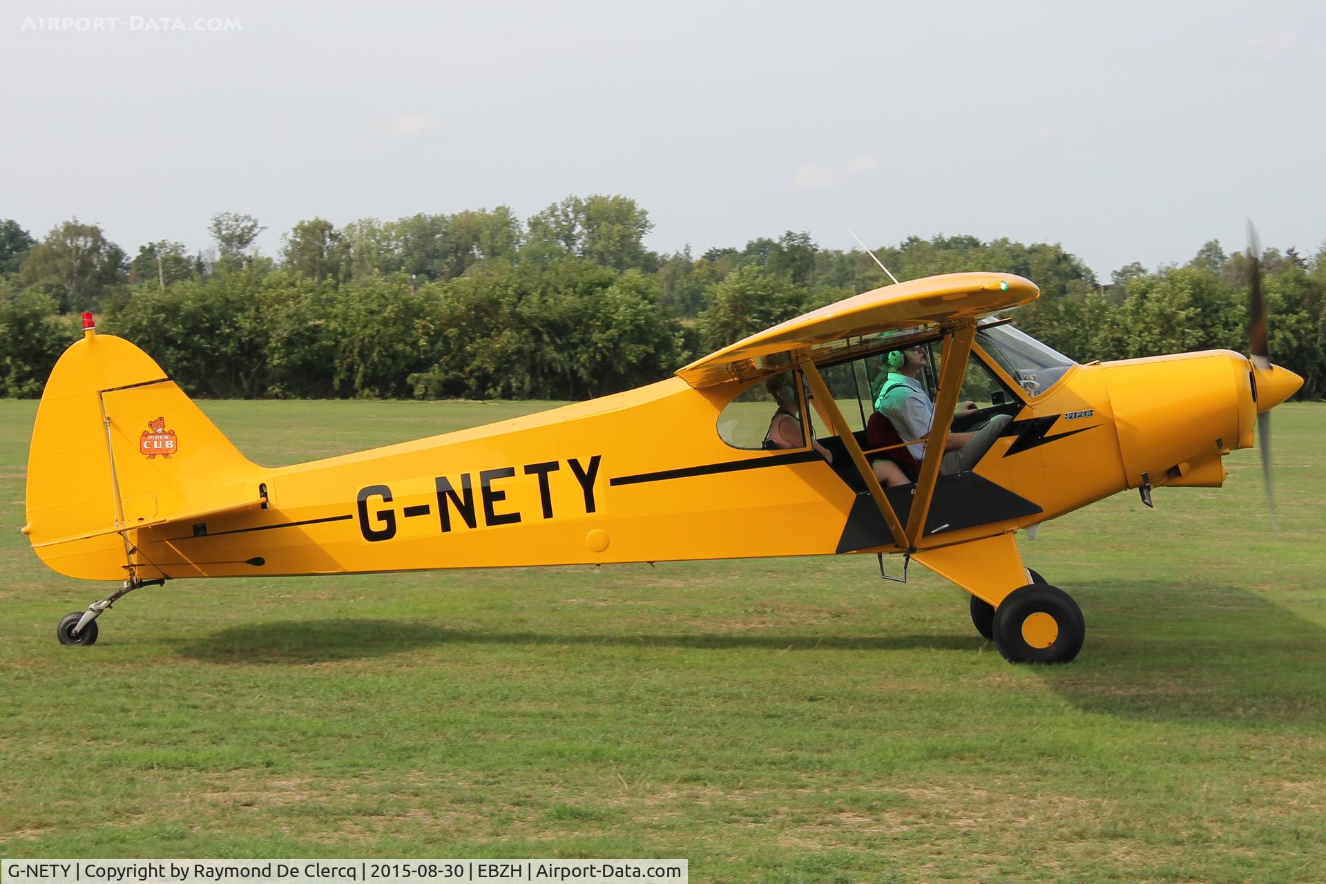 G-NETY, 1994 Piper PA-18-150 Super Cub C/N 1809108, Taxiing out.