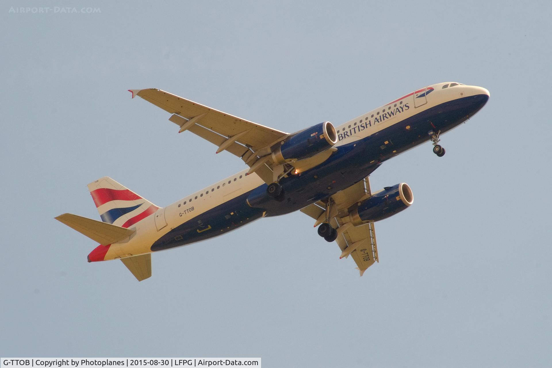 G-TTOB, 2001 Airbus A320-232 C/N 1687, Landing to CDG