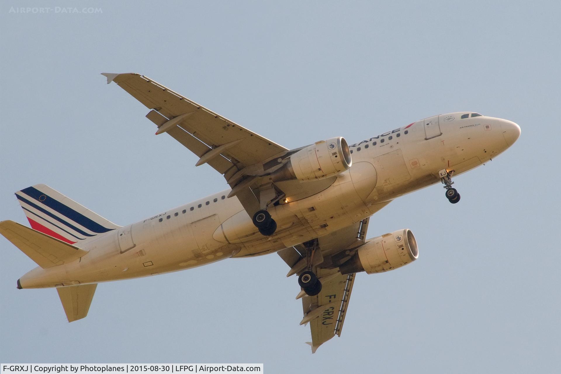 F-GUGA, 2002 Airbus A318-111 C/N 2035, Landing to CDG