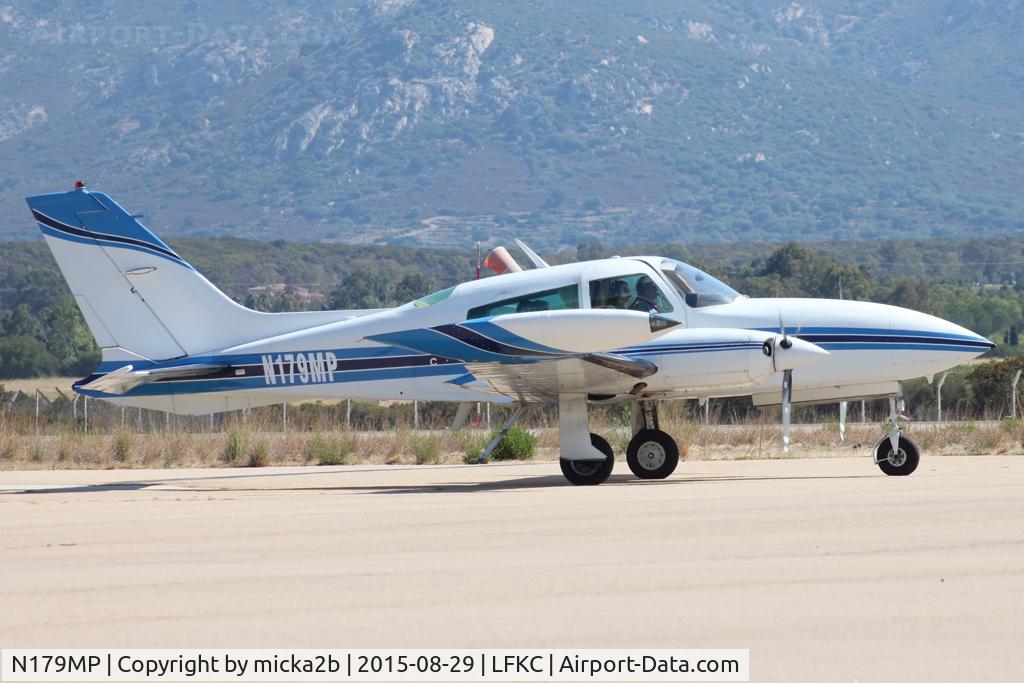 N179MP, 1979 Cessna 310R C/N 310R1638, Taxiing