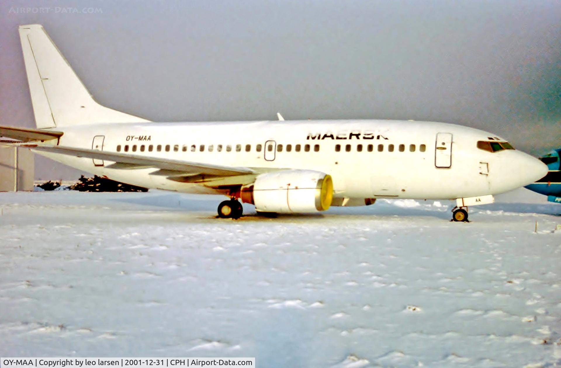 OY-MAA, 1990 Boeing 737-5L9 C/N 24778, Copenhagen 31.12.01