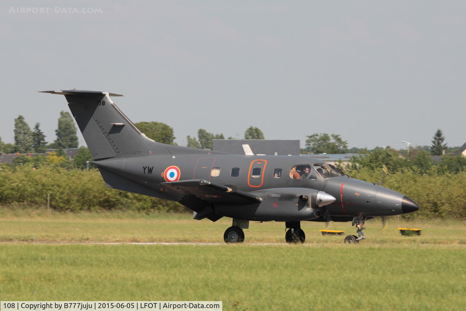 108, Embraer EMB-121AA Xingu C/N 121108, at Tours
