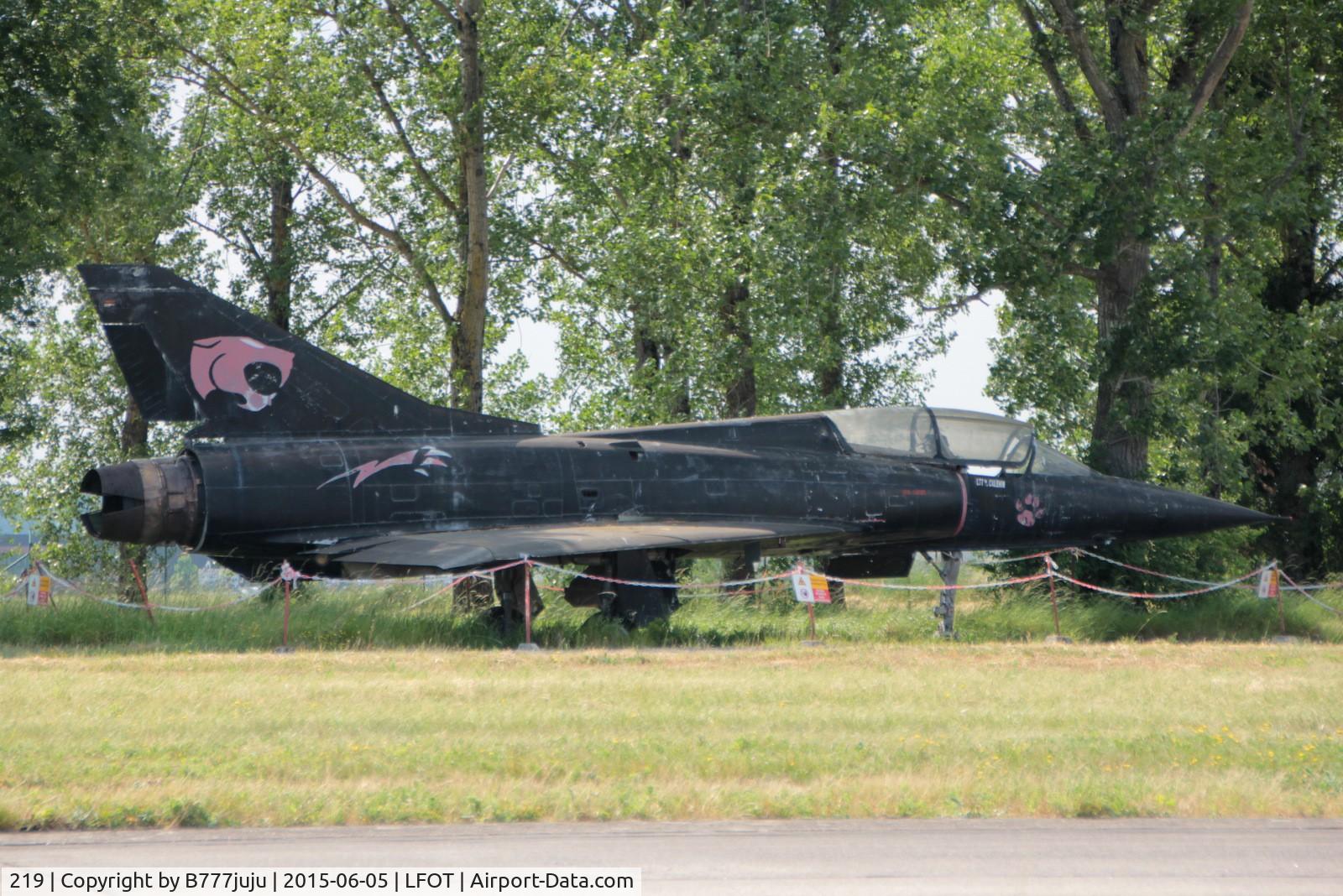 219, Dassault Mirage IIIB C/N 219, for fire training at Tours