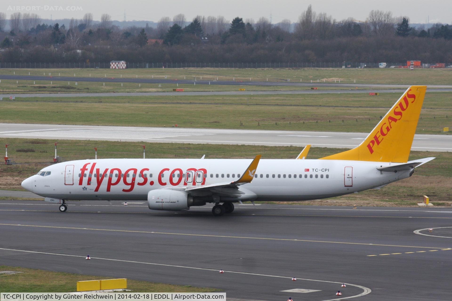 TC-CPI, 2012 Boeing 737-82R C/N 40014, taxiing
