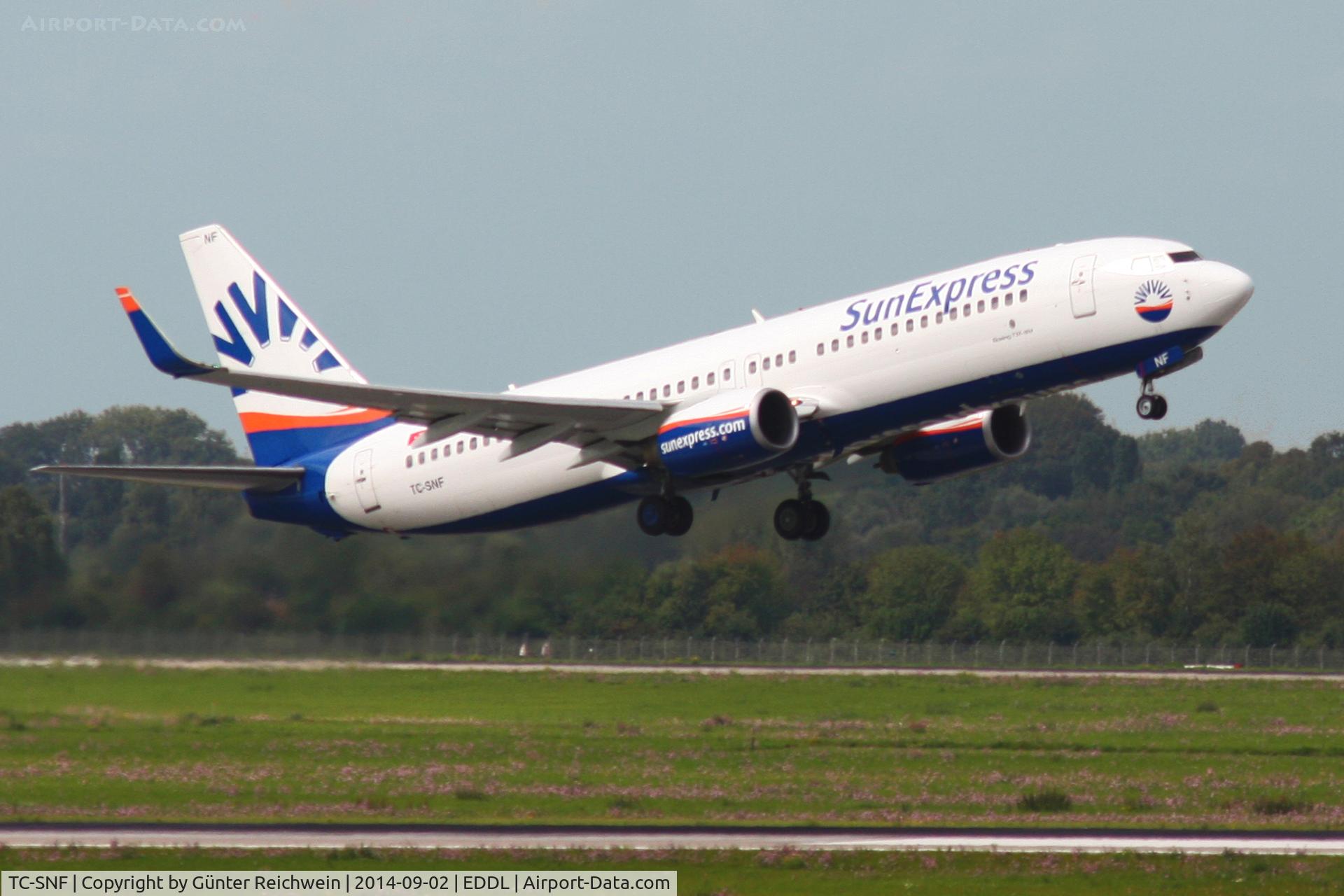TC-SNF, 2008 Boeing 737-8HC C/N 36529, Departing