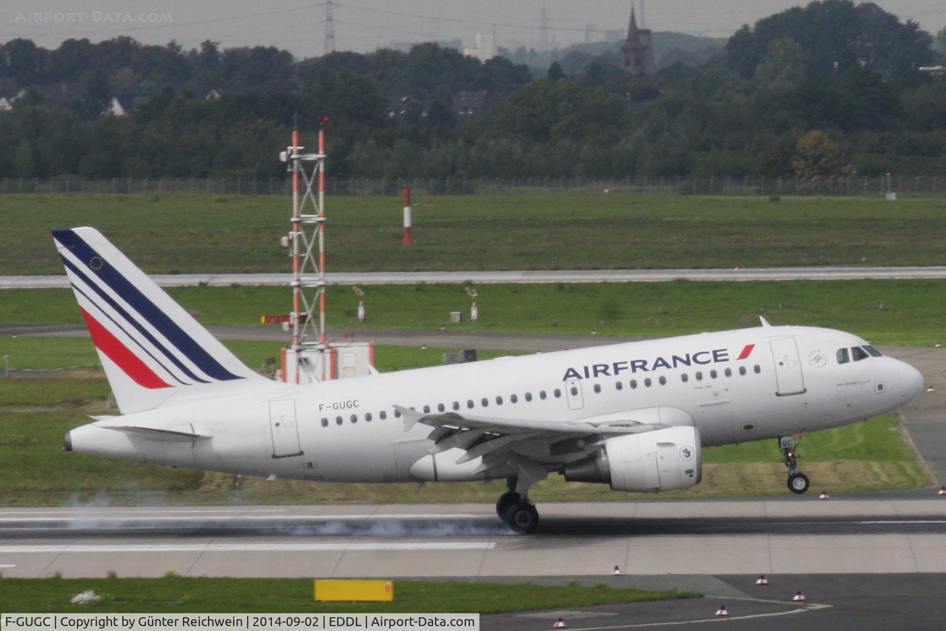 F-GUGC, 2002 Airbus A318-111 C/N 2071, Arriving - touch down