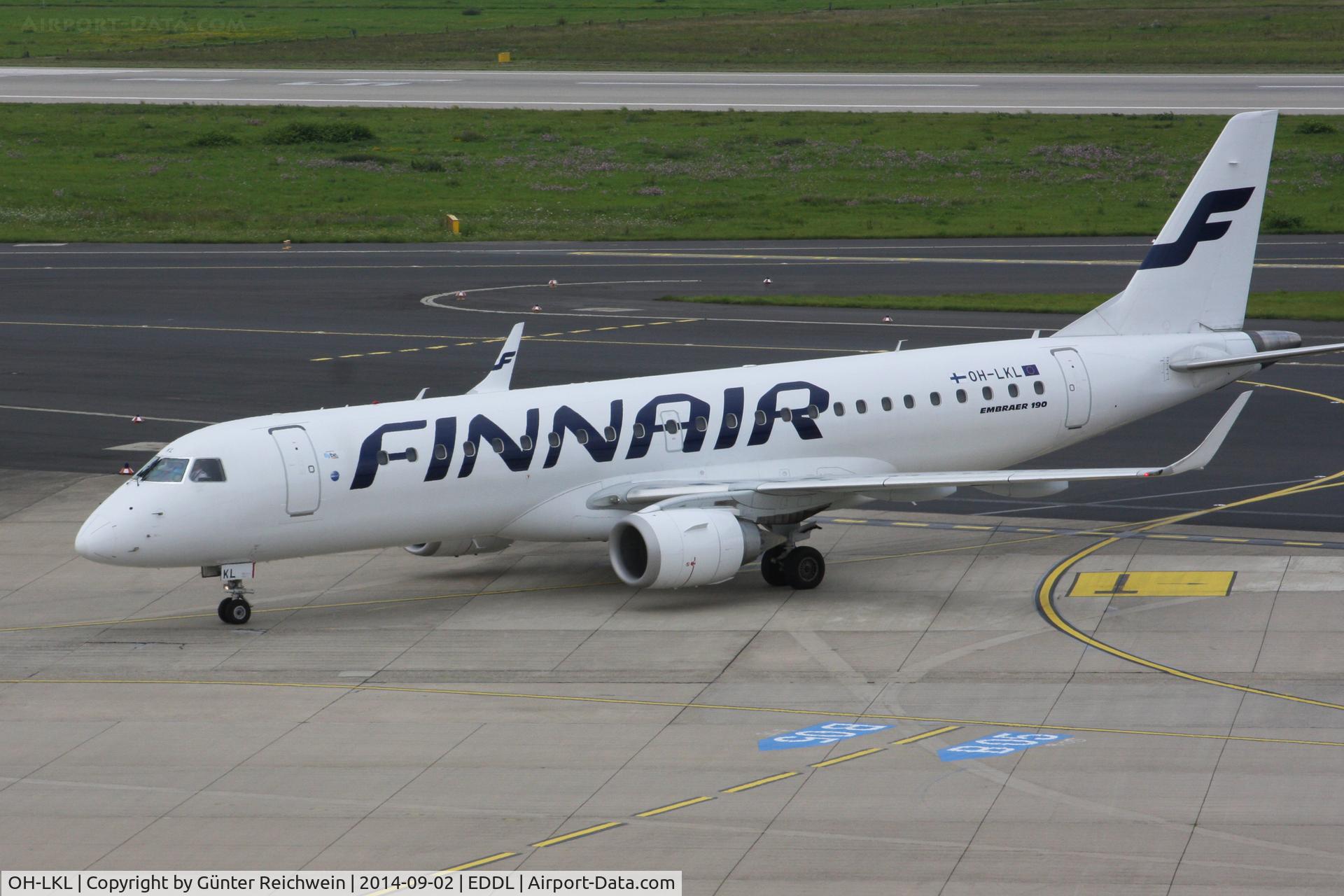OH-LKL, 2007 Embraer 190LR (ERJ-190-100LR) C/N 19000153, taxiing