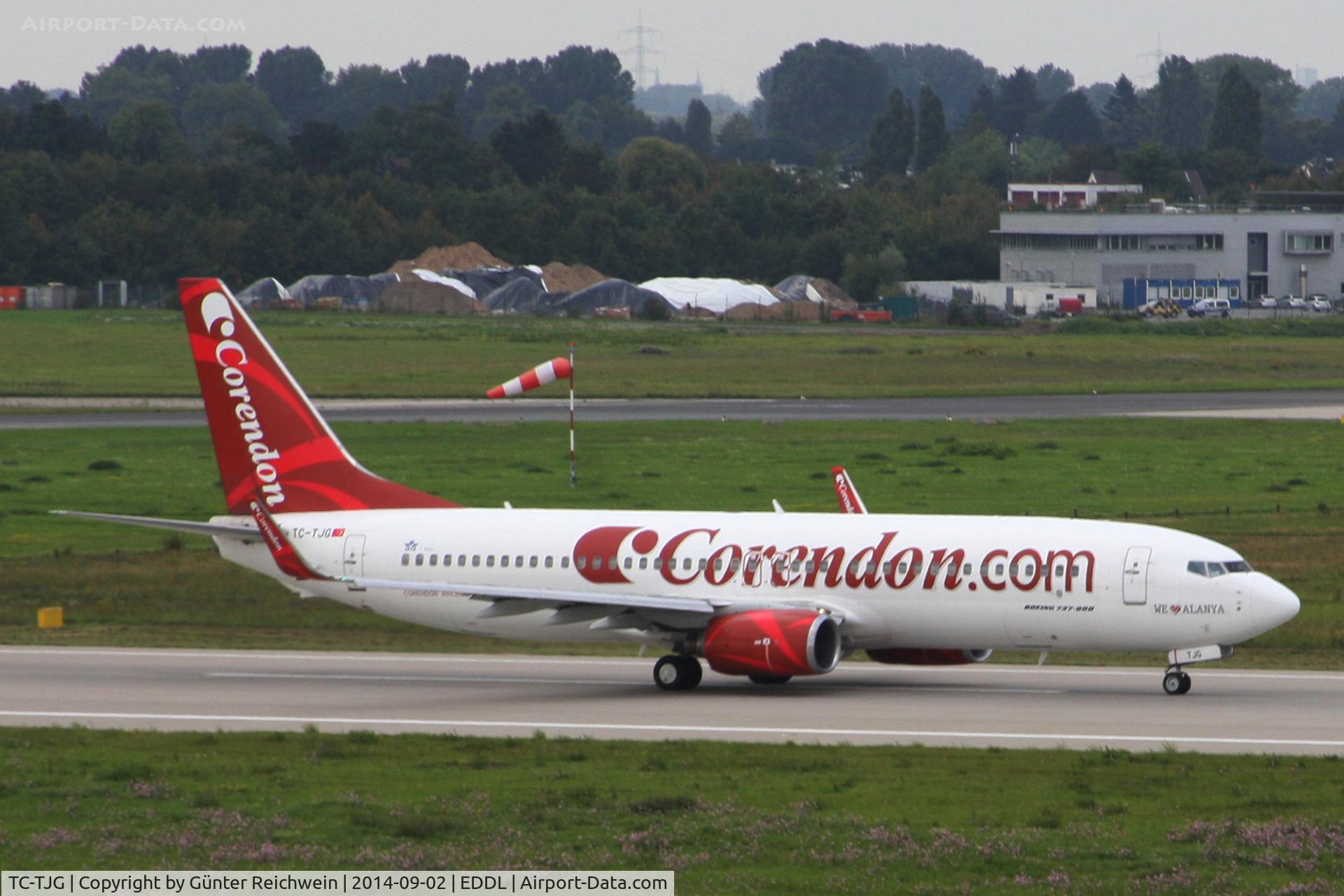 TC-TJG, 1999 Boeing 737-86J C/N 29120, arriving