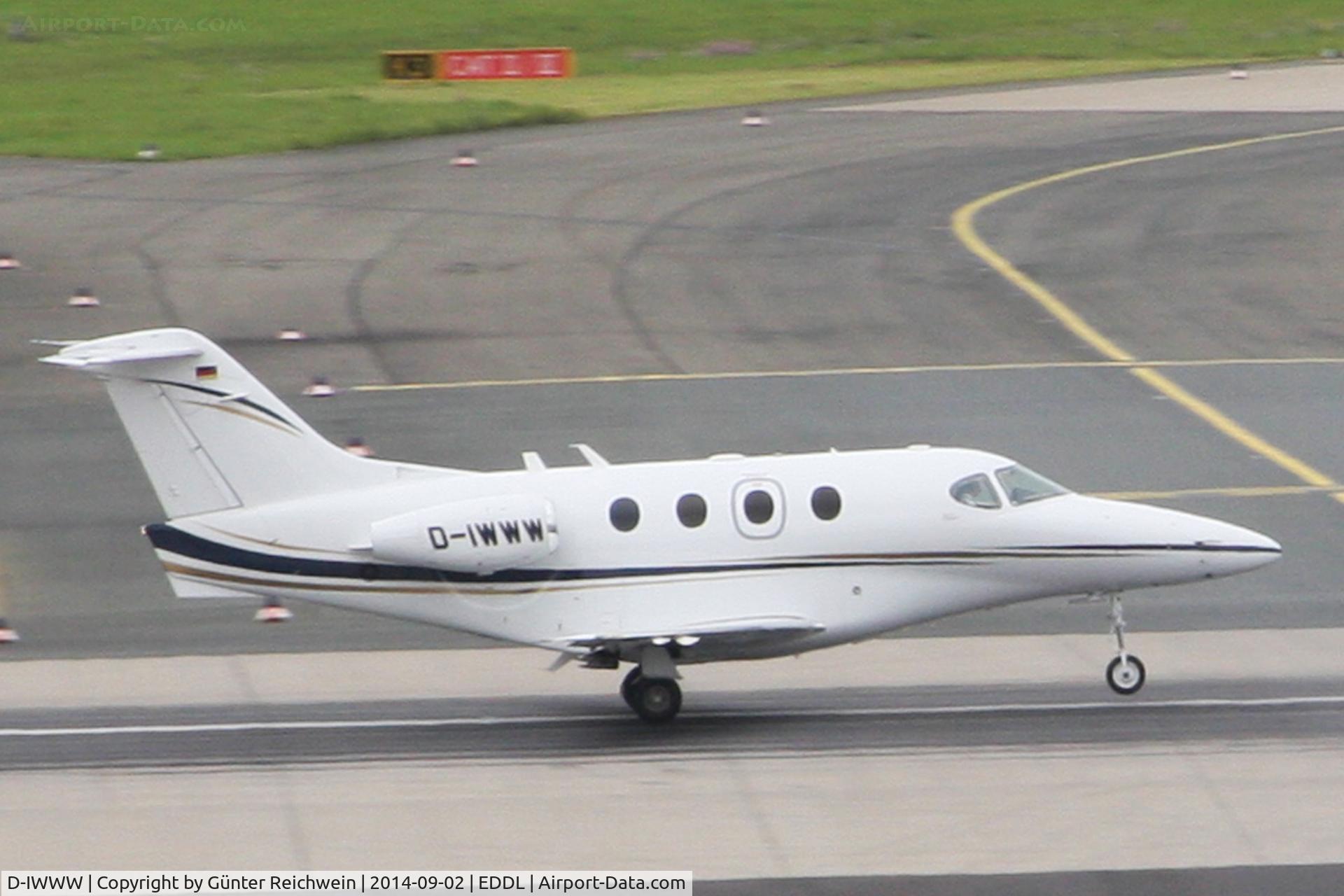 D-IWWW, 2003 Raytheon 390 Premier I C/N RB-89, Arriving