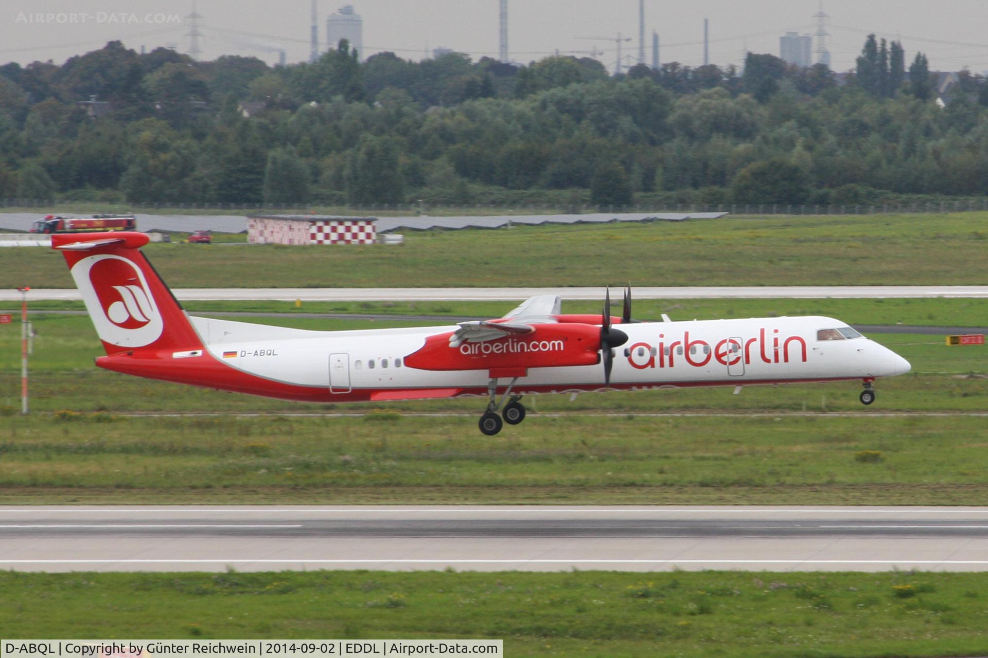 D-ABQL, 2007 Bombardier DHC-8-402 Dash 8 C/N 4184, Arriving