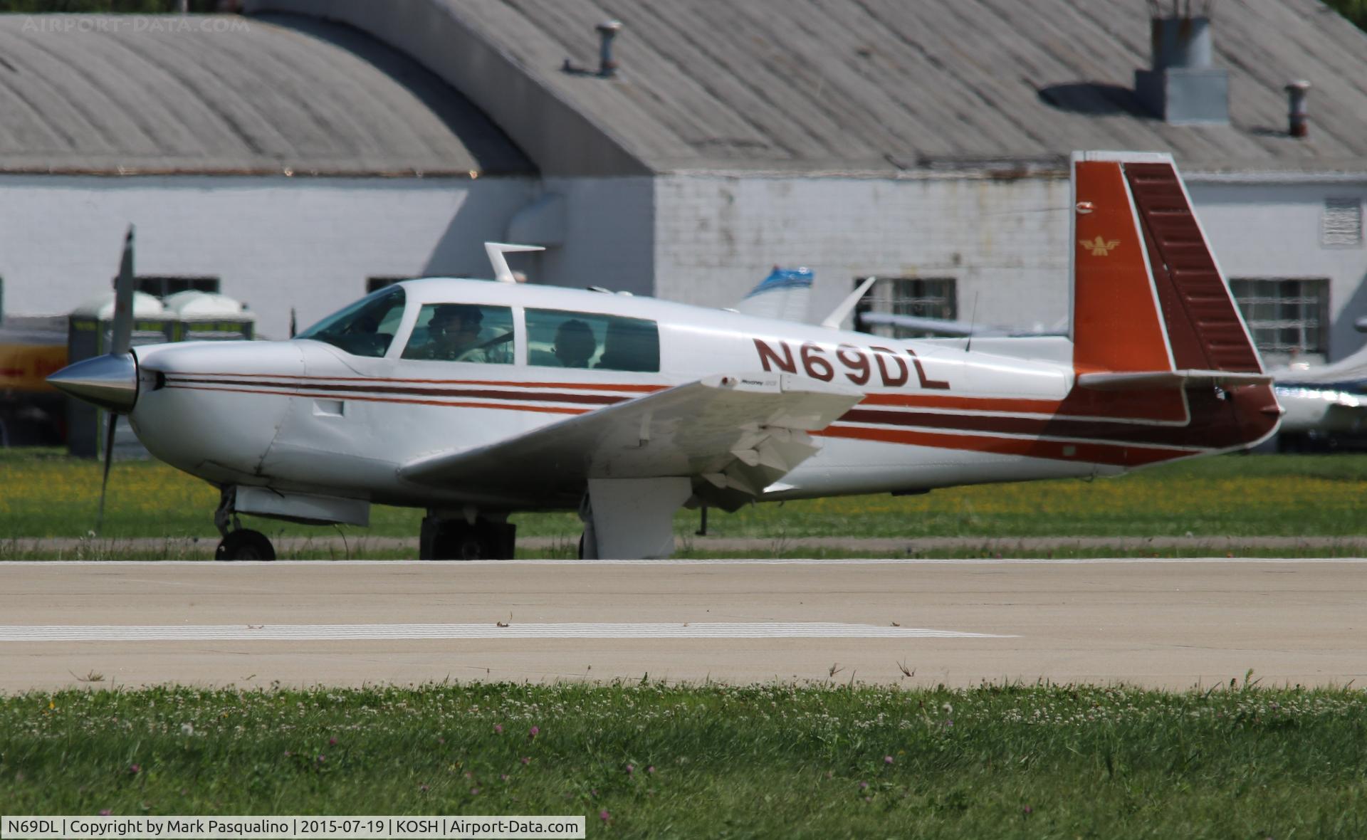 N69DL, 1977 Mooney M20J 201 C/N 24-0363, Mooney M20J