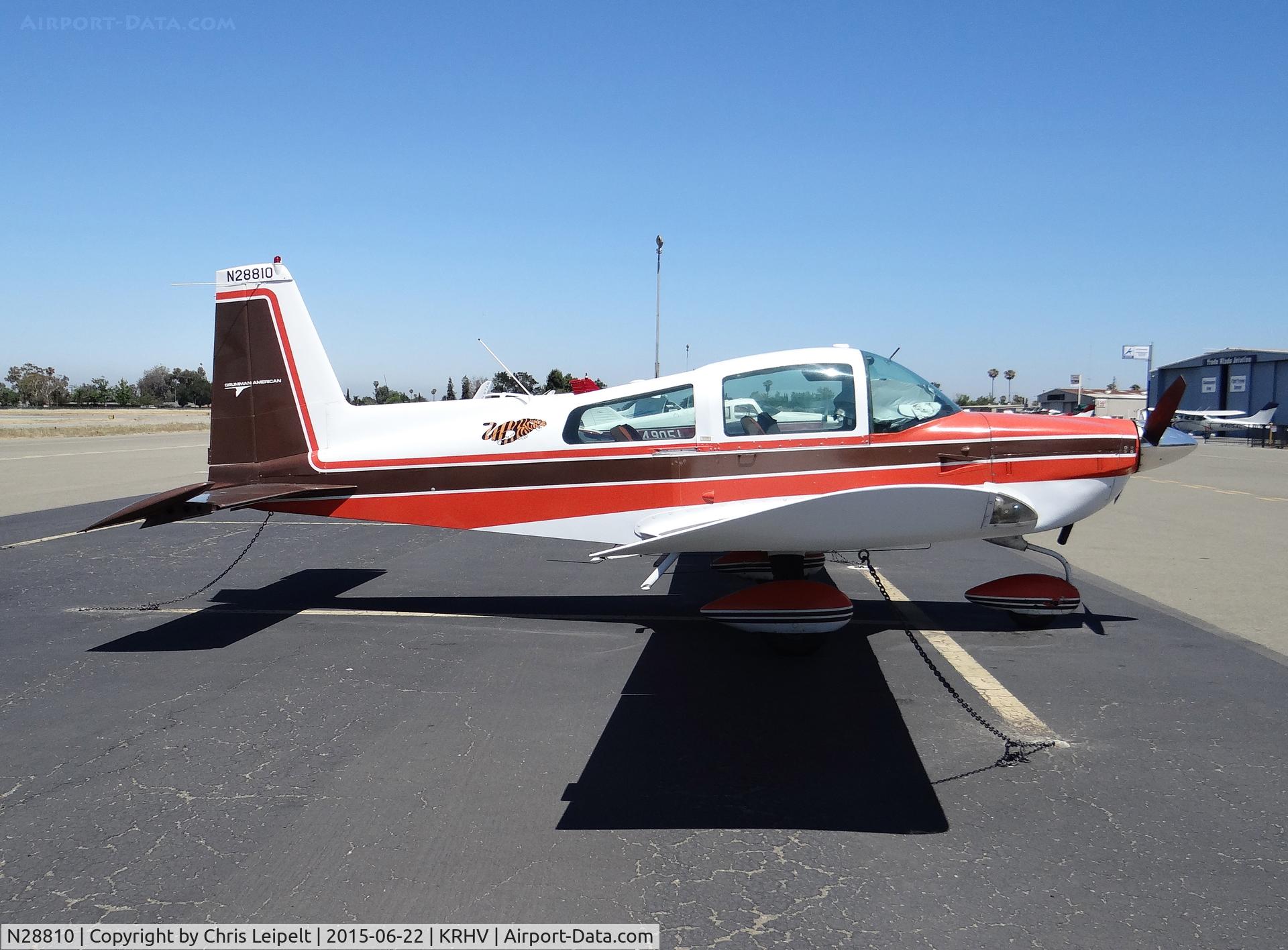 N28810, 1978 Grumman American AA-5B Tiger C/N AA5B0834, Privately owned 1978 Grumman Tiger at Reid Hillview Airport, San Jose, CA.