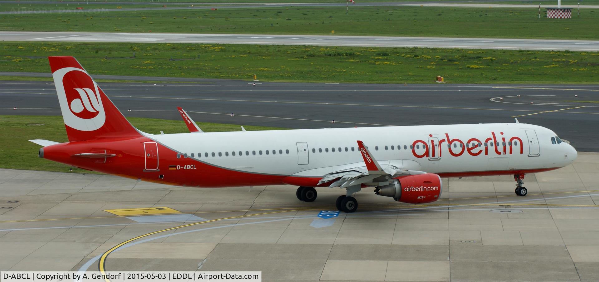 D-ABCL, 2014 Airbus A321-211 C/N 6168, Air Berlin, is here taxiing to the runway for departure at Düsseldorf Int'l(EDDL)