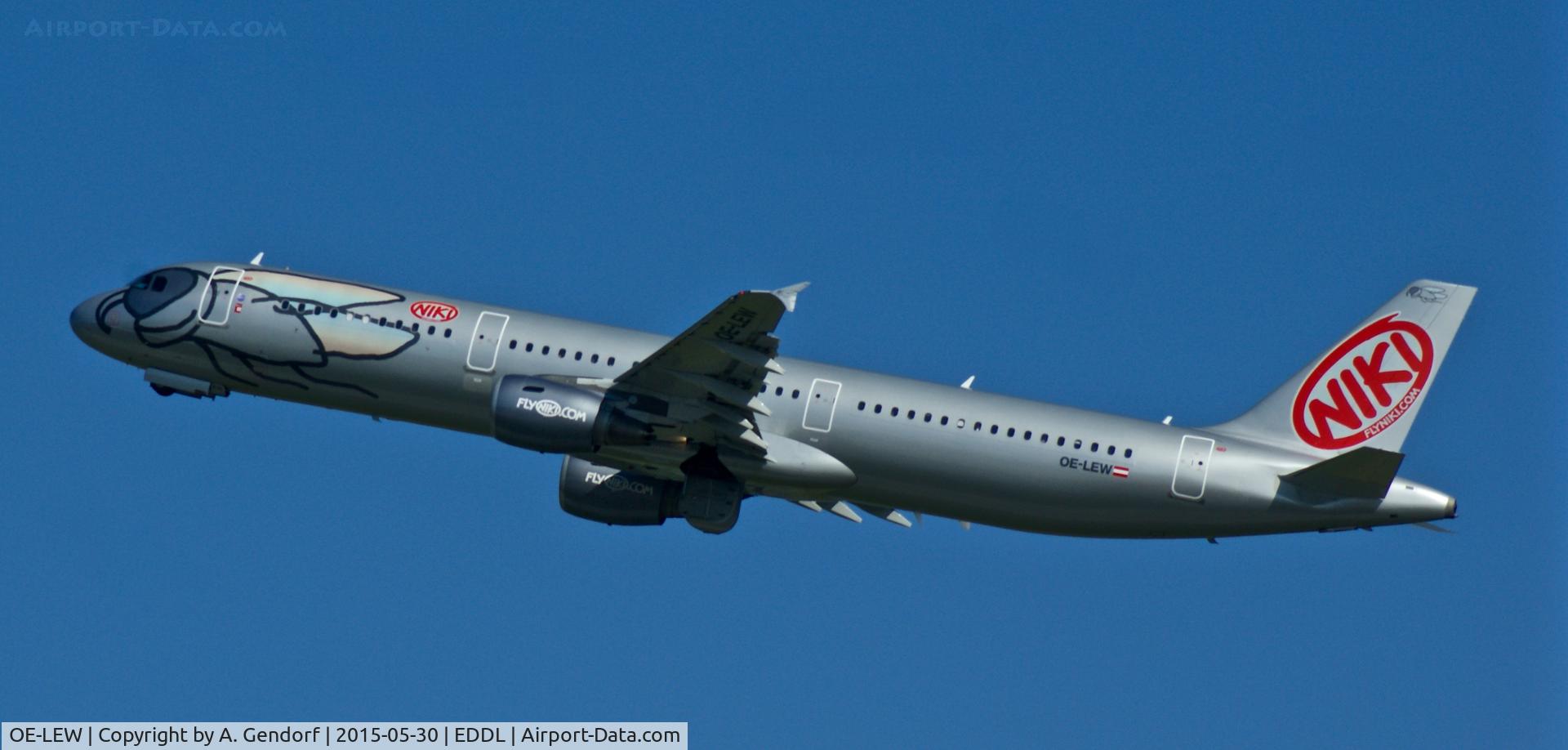 OE-LEW, 2011 Airbus A321-211 C/N 4611, Niki, is here climbing out at Düsseldorf Int'l(EDDL), bound for Vienna(LOWW)