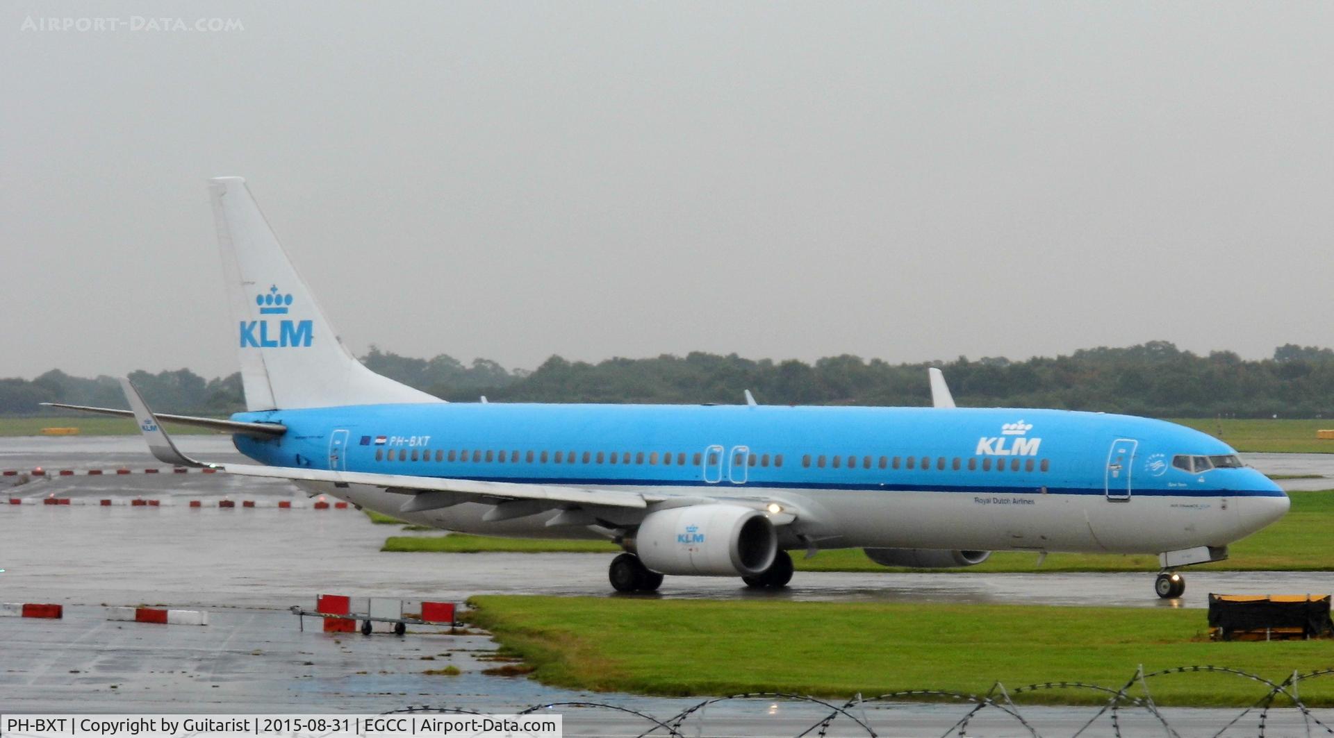 PH-BXT, 2004 Boeing 737-9K2 C/N 32944, At Manchester