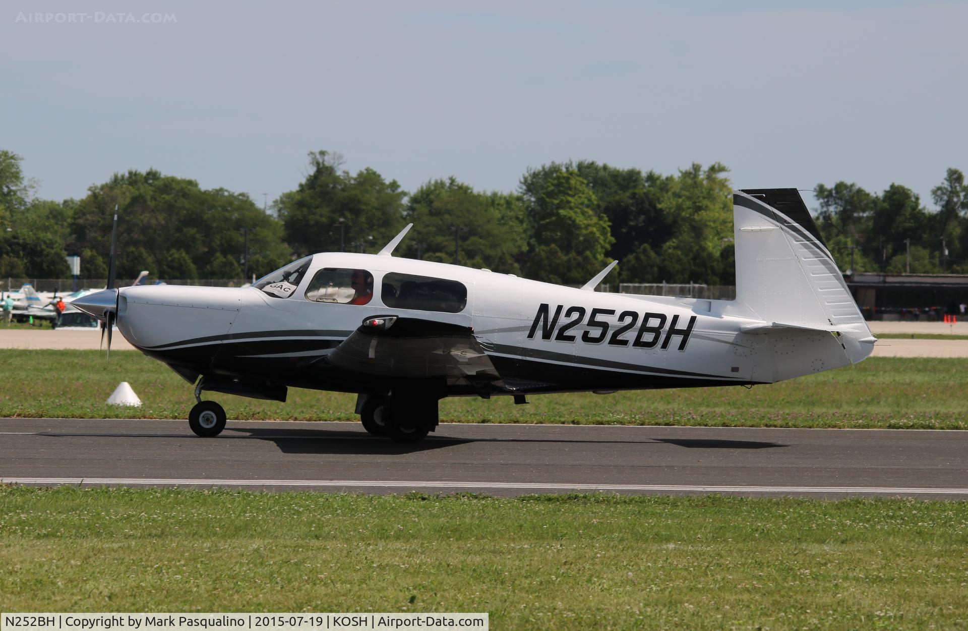 N252BH, Mooney M20K C/N 25-1137, Mooney M20K