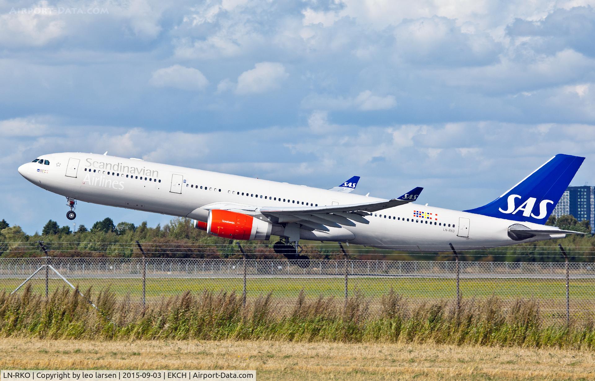 LN-RKO, 2003 Airbus A330-343X C/N 515, Copenhagen 3.9.15