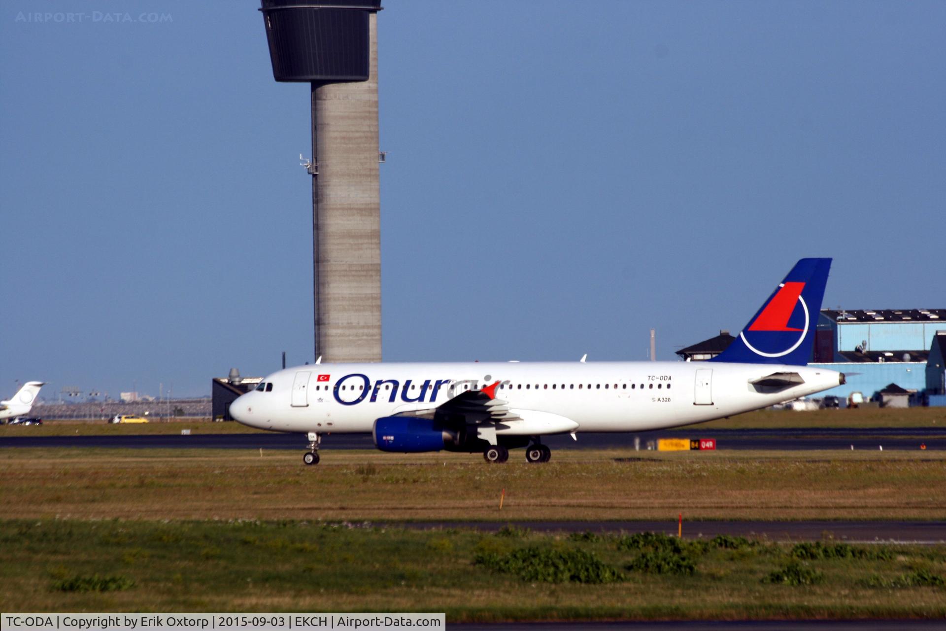 TC-ODA, 1998 Airbus A320-233 C/N 0912, TC-ODA just arrived rw 22L
