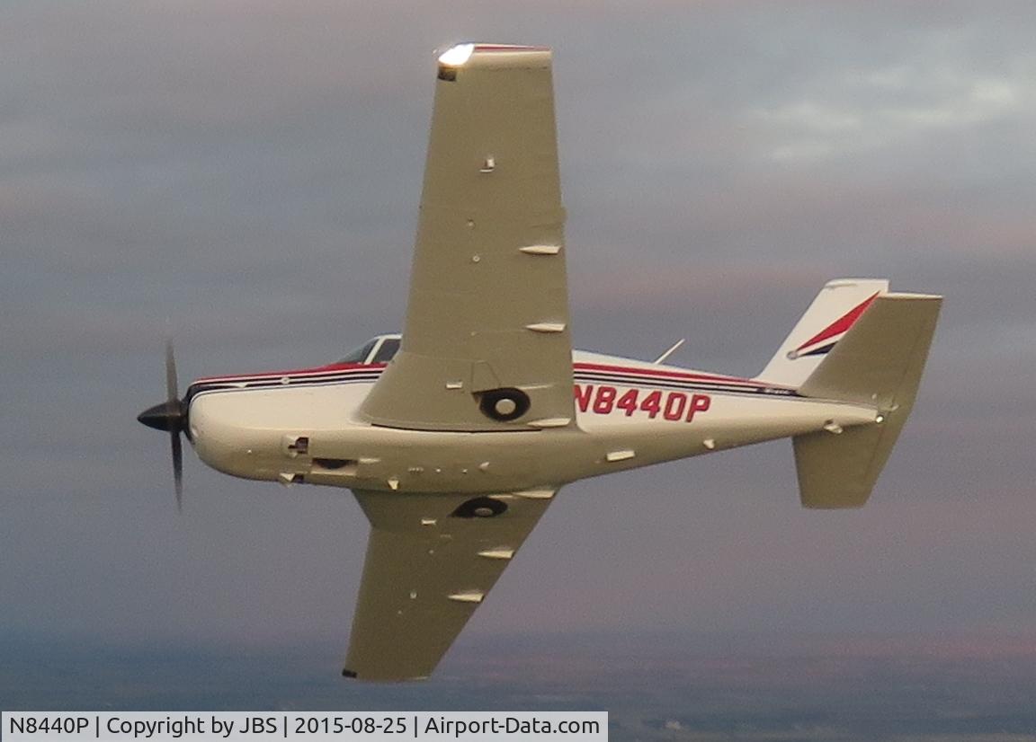 N8440P, 1964 Piper PA-24-400 Comanche 400 C/N 26-21, N8440P