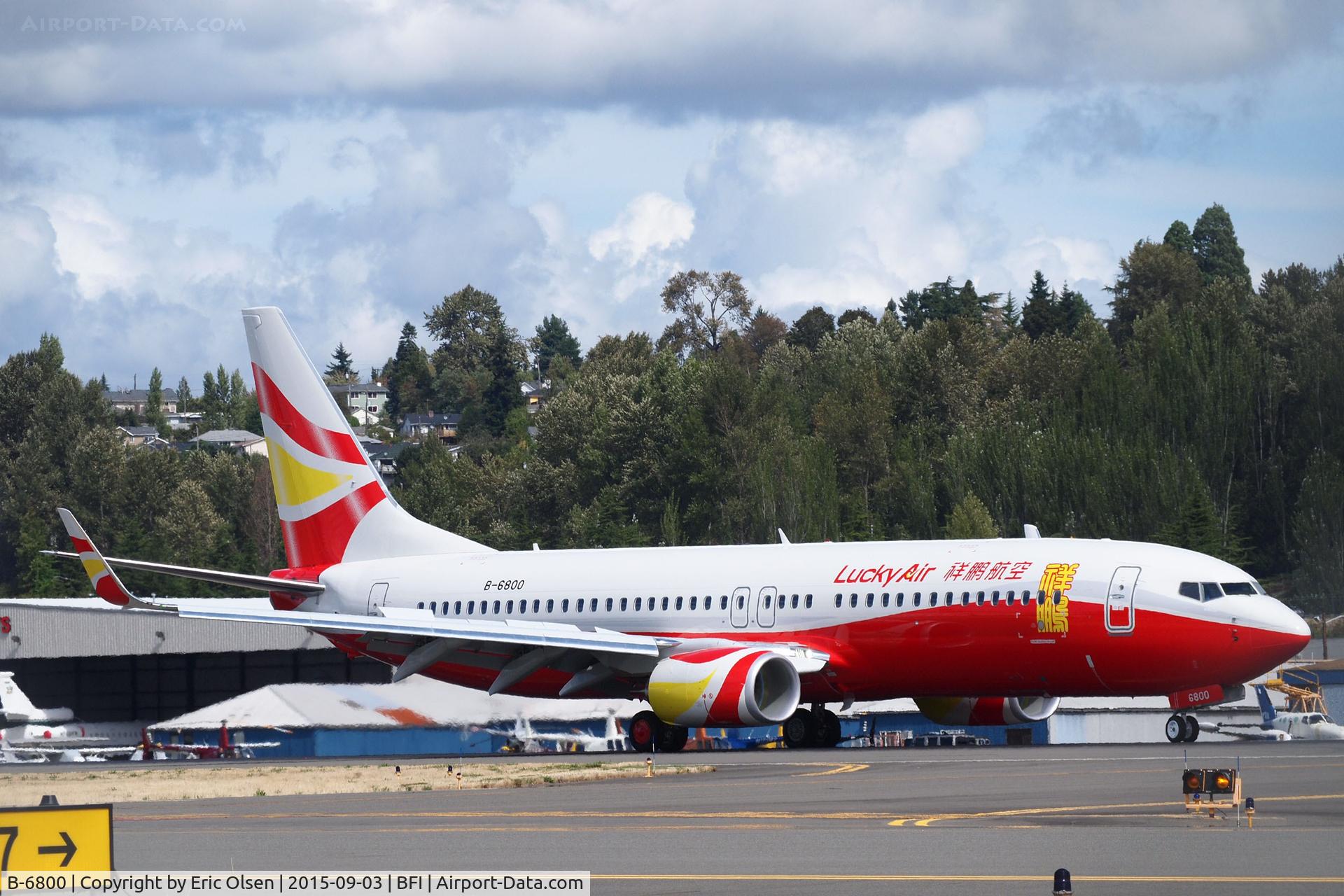 B-6800, 2015 Boeing 737-8MB C/N 43883, Lucky Airlines Boeing 737 taking at Boeing Field after landing.