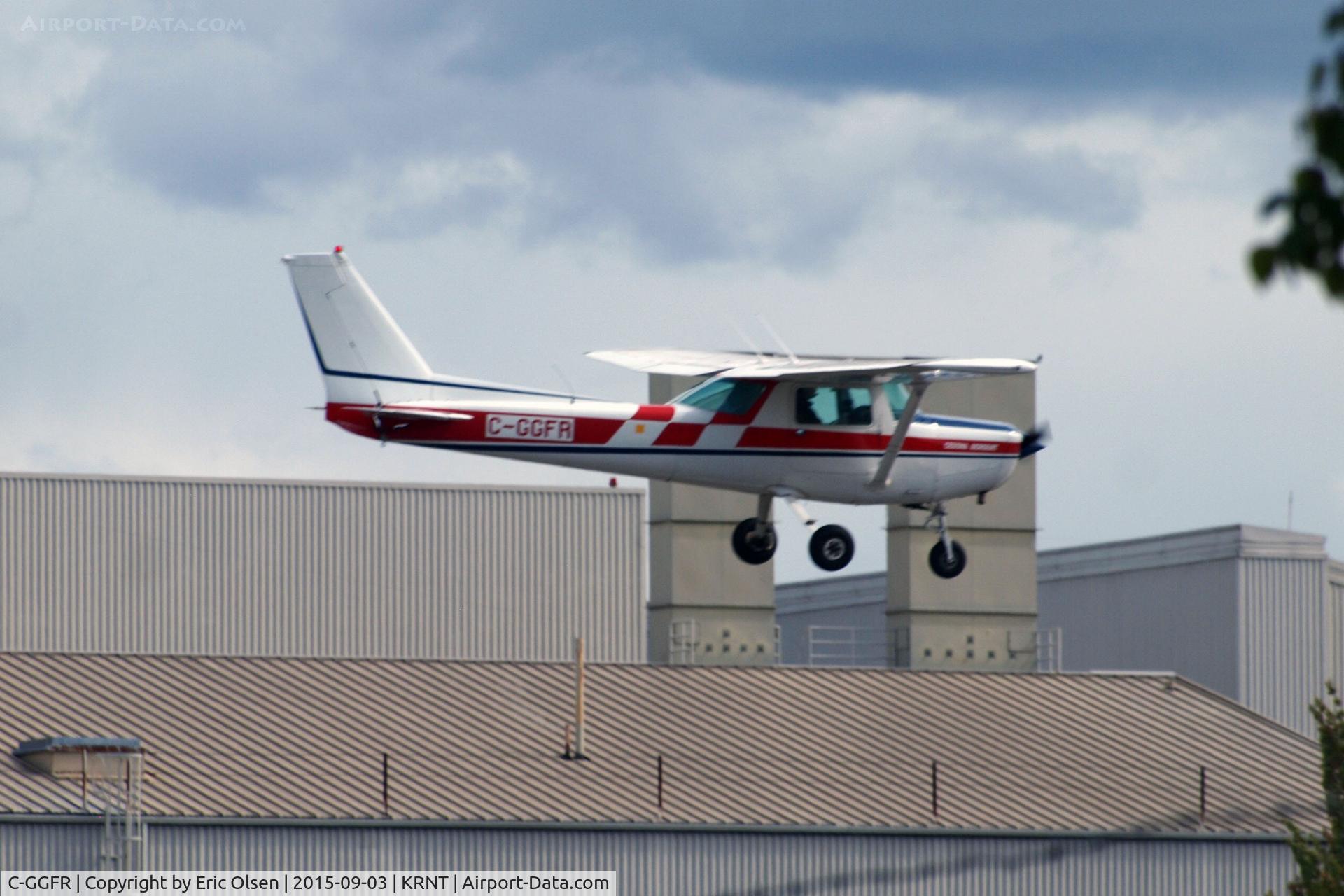 C-GGFR, 1980 Cessna A152 Aerobat C/N A152-0939, 1980 Cessna coming into the Renton Airport.