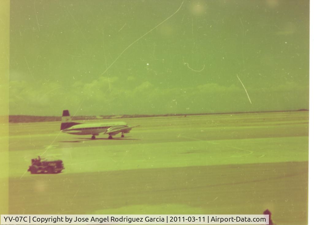 YV-07C, 1966 Hawker Siddeley HS.748-215 Series 2 C/N 1581, Linea Aeropostal Venezolana LAV, HS-748. Late 70's.