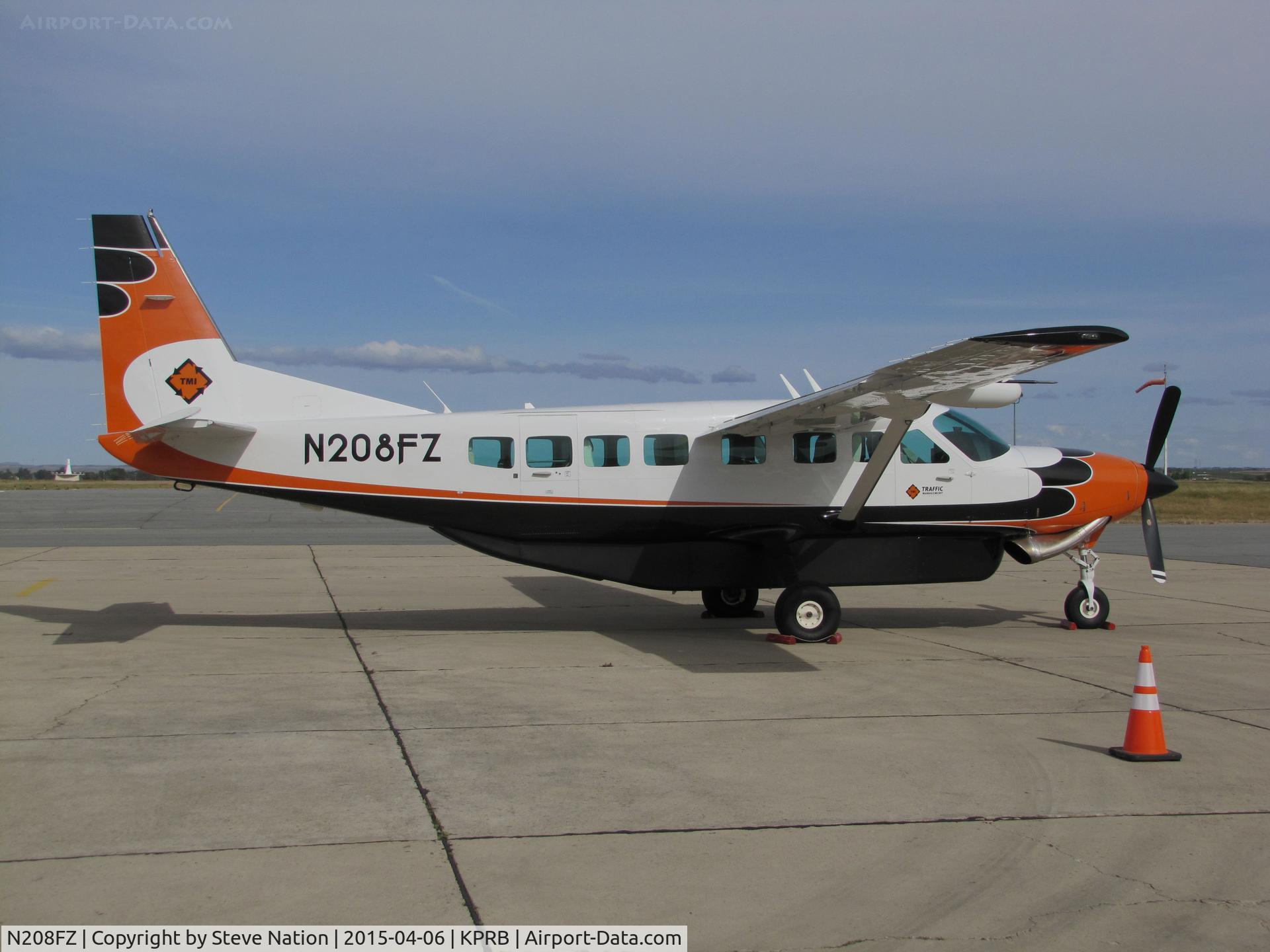 N208FZ, 2012 Cessna 208B C/N 208B5003, Valley Logistics LLC (Signal Hill, CA) Cessna 208B visiting @ Paso Robles Municipal Airport, CA