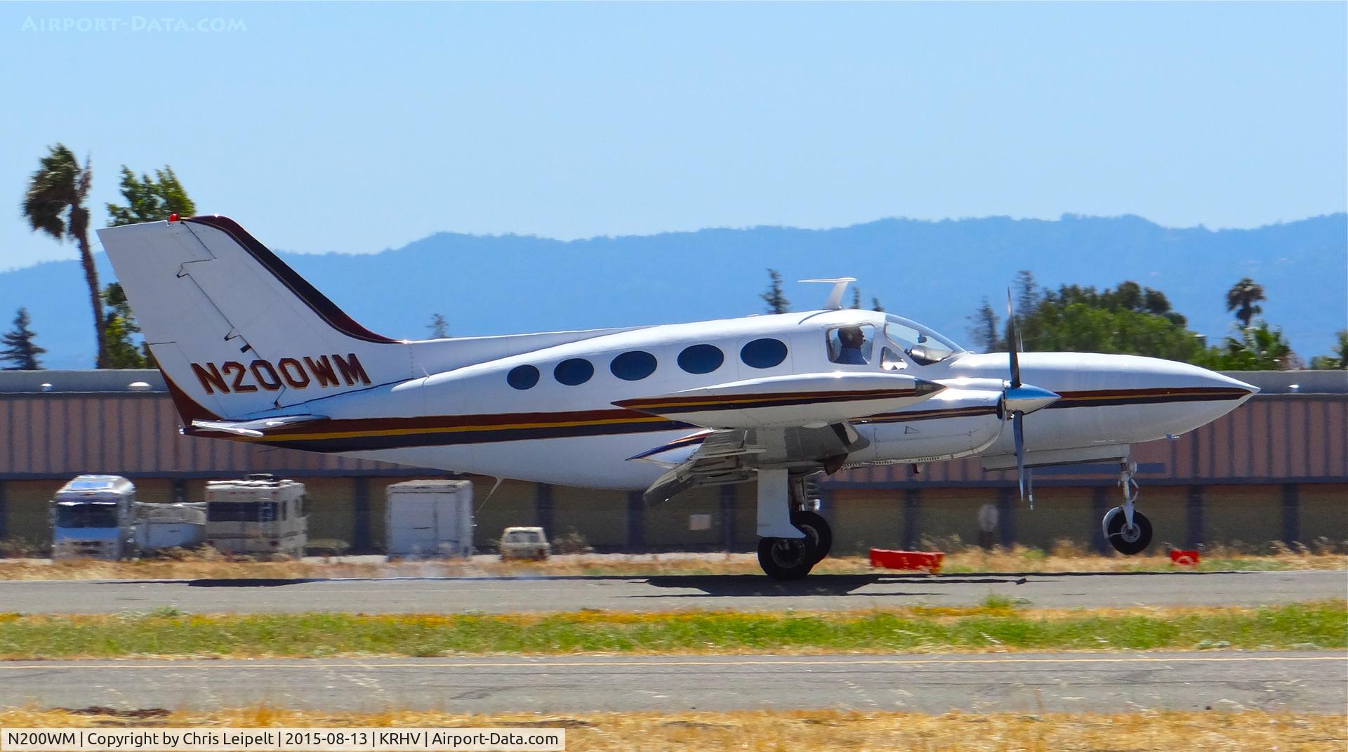 N200WM, 1972 Cessna 421B Golden Eagle C/N 421B0332, Locally-based 1972 Cessna 421B landing runway 31R at Reid Hillview Airport, San Jose, CA.