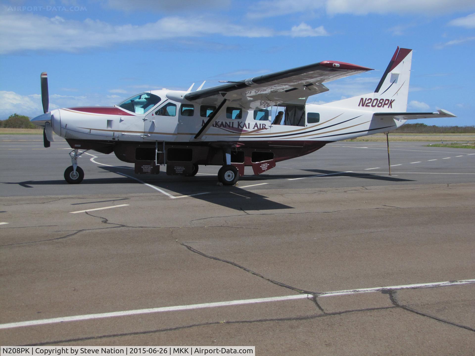 N208PK, 2005 Cessna 208B C/N 208B1143, Makani Kai Air 2005 Cessna 208B on apron @ Molokai Topside Airport, HI
