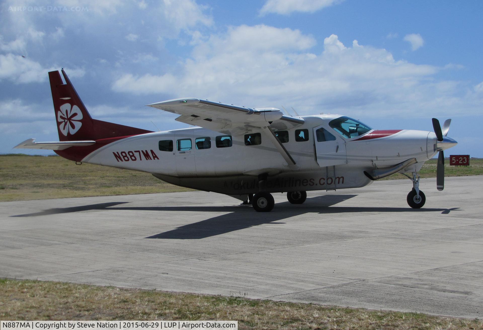 N887MA, 2015 Cessna 208B GrandCaravan EX C/N 208B-5178, Mokulele Airlines 2015 Cessna 208B at Kalaupapa Airport, Molokai, HI