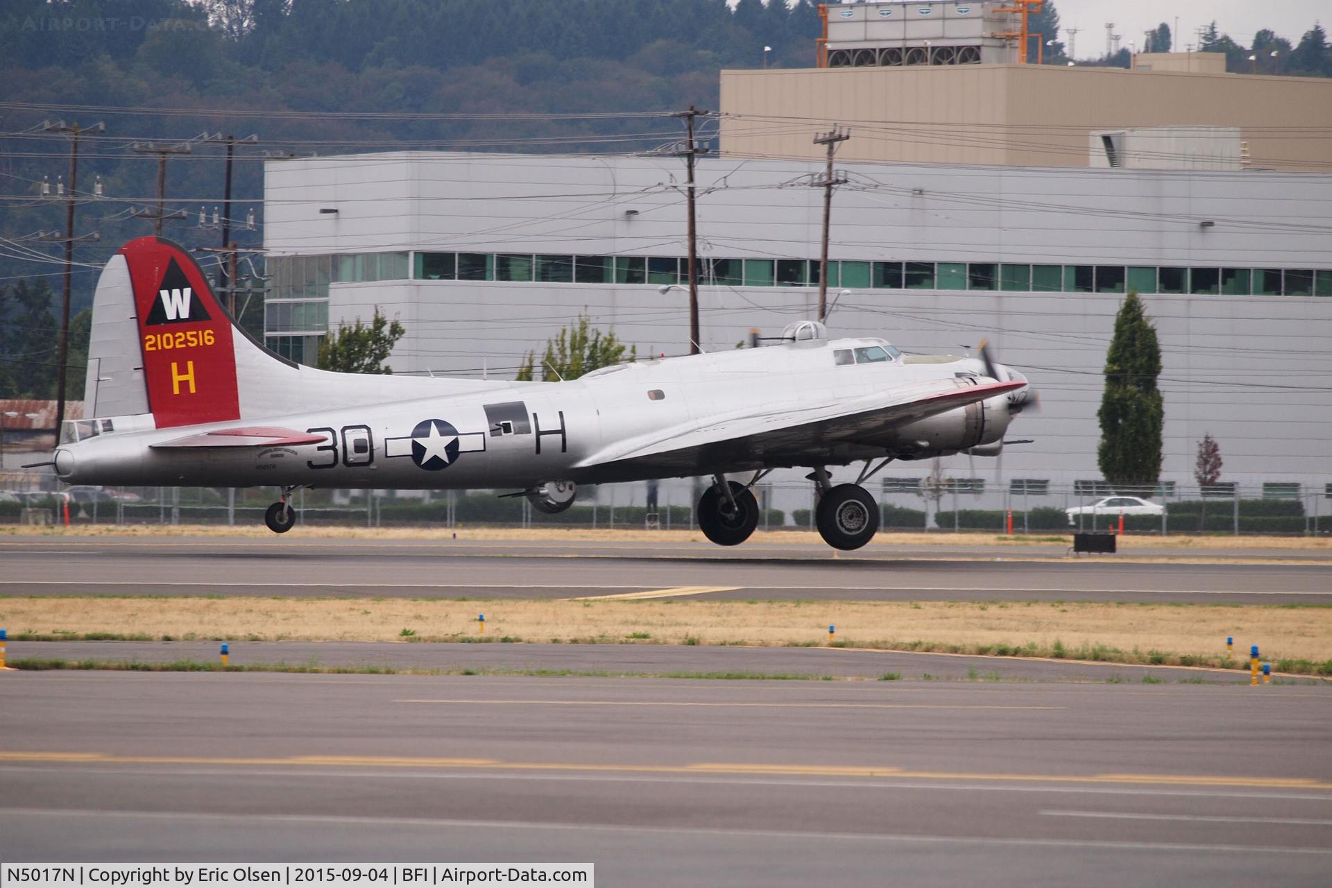 N5017N, 1944 Lockheed/Vega (Boeing) B-17G-105-VE Flying Fortress C/N 8649, Aluminum Overcast taking off from BFI