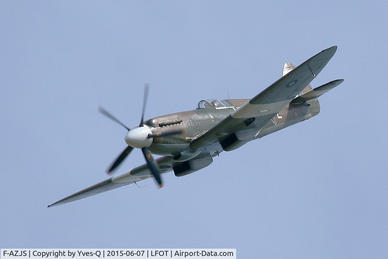 F-AZJS, 1944 Supermarine 389 Spitfire PR.XIX C/N 6S/585110, Supermarine 389 Spitfire PR.XIX, On display, Tours Air Base 705 (LFOT-TUF) Air show 2015