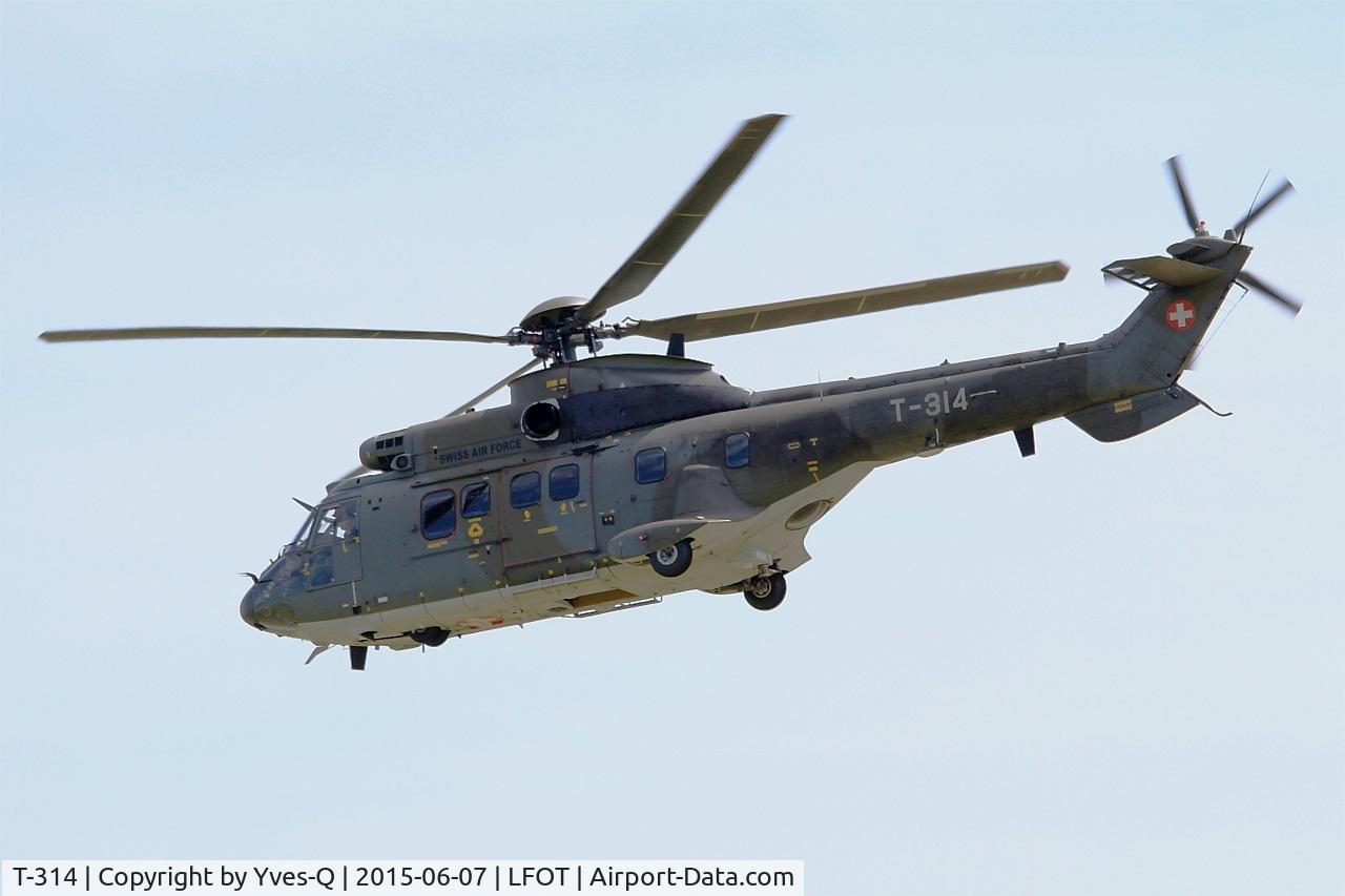 T-314, 1991 Aerospatiale TH89 Super Puma (AS-332M1) C/N 2328, Swiss Air Force Aerospatiale TH89 Super Puma, On display, Tours Air Base 705 (LFOT-TUF) Air show 2015