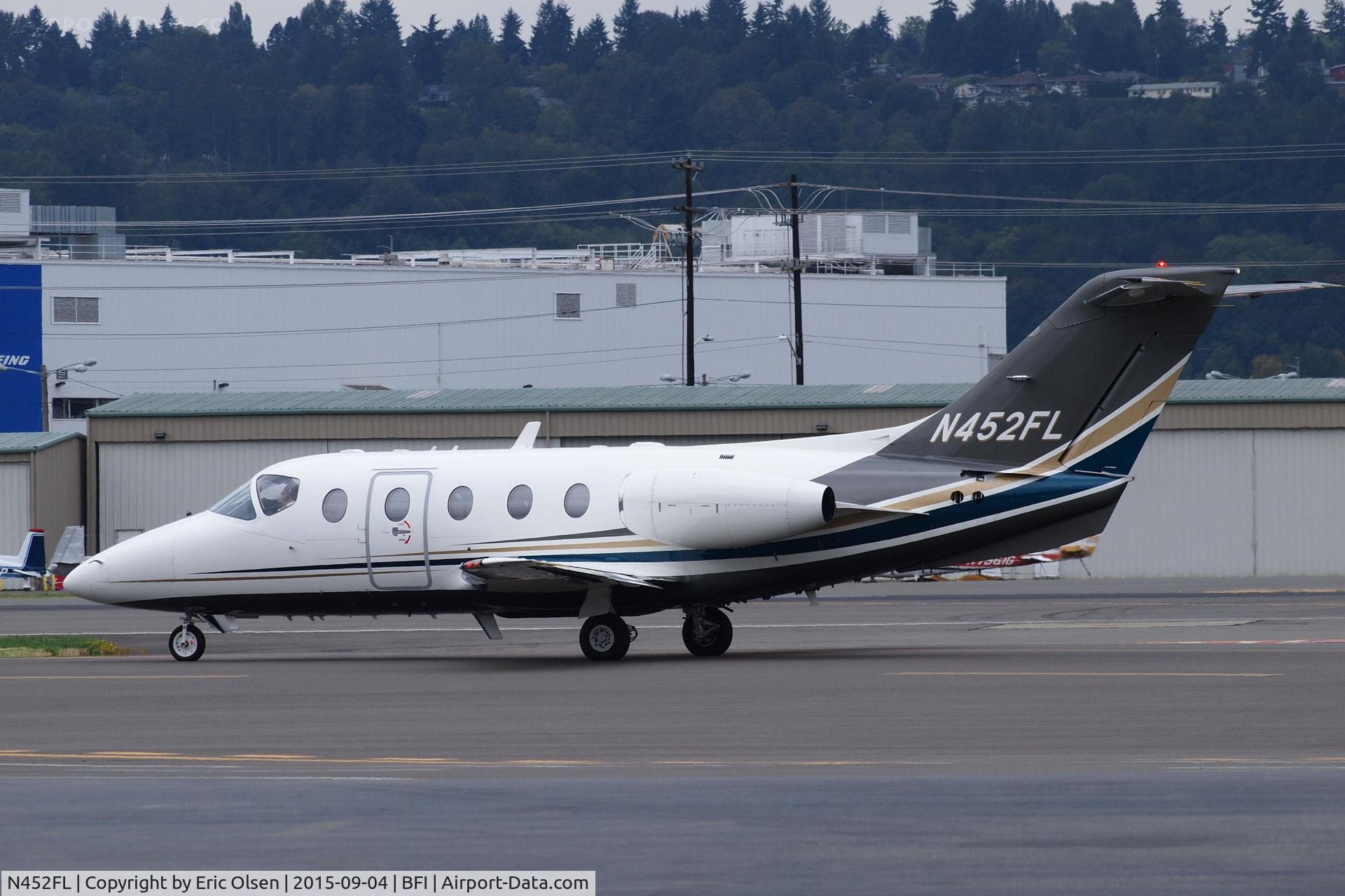 N452FL, 2001 Raytheon 400A C/N RK-317, Raytheon 400A taxing out for takeoff.