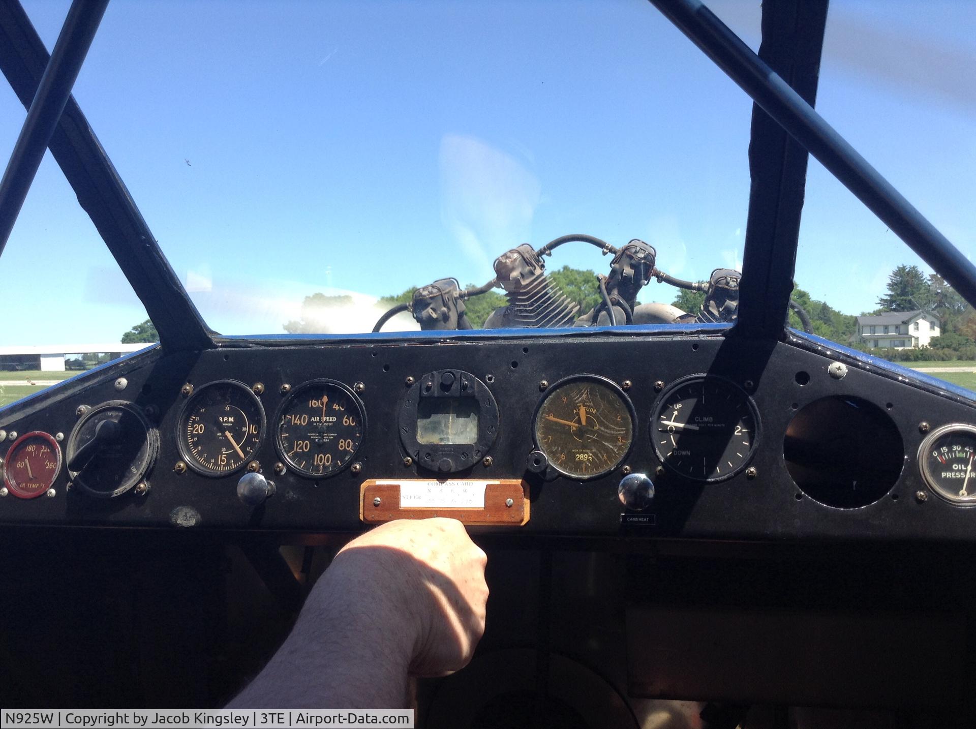 N925W, 1930 Stinson SM-8A Junior C/N 4094, Instrument panel of N925W